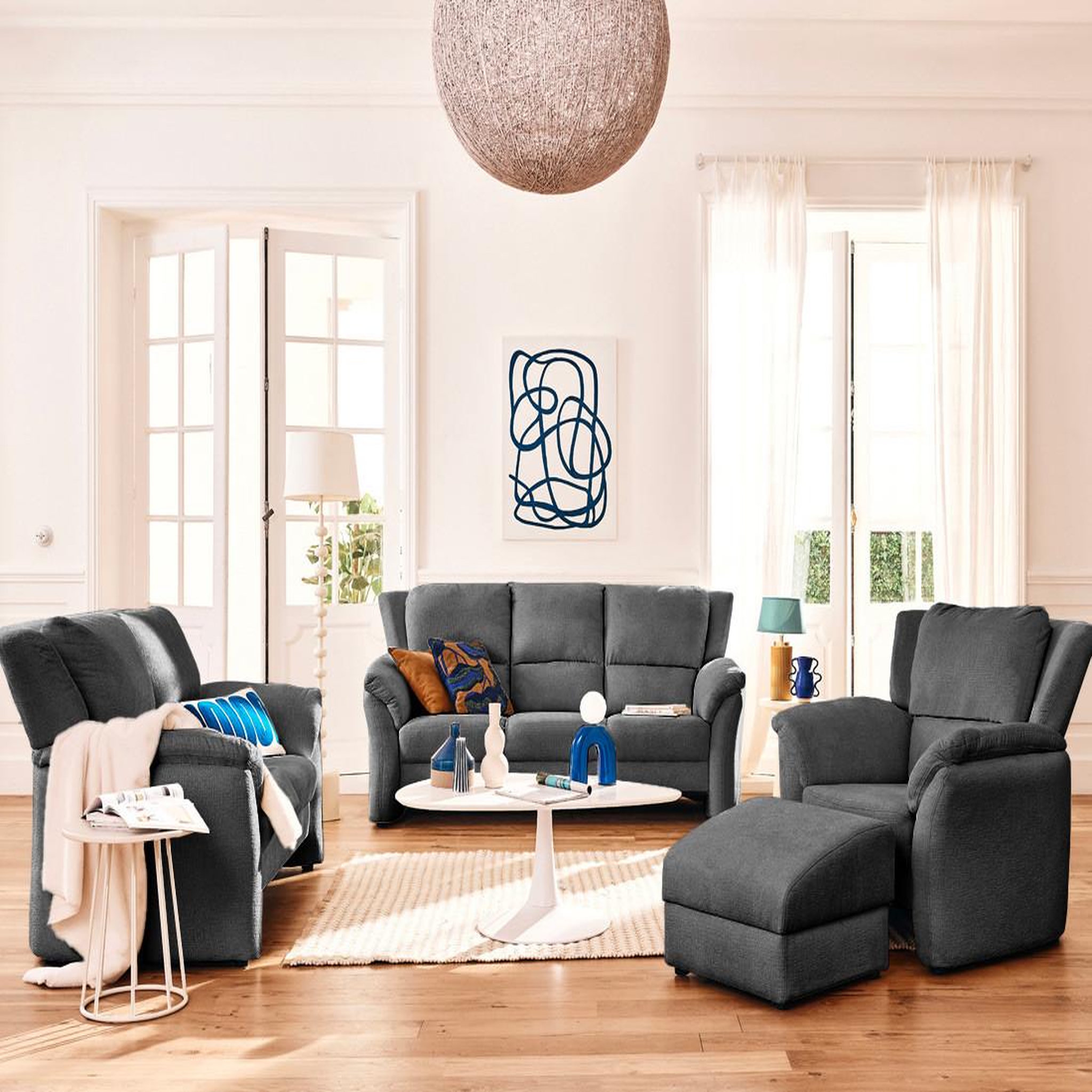 Voir la diapositive 2 : LISA DESIGN Bastille - fauteuil en tissu velours relief