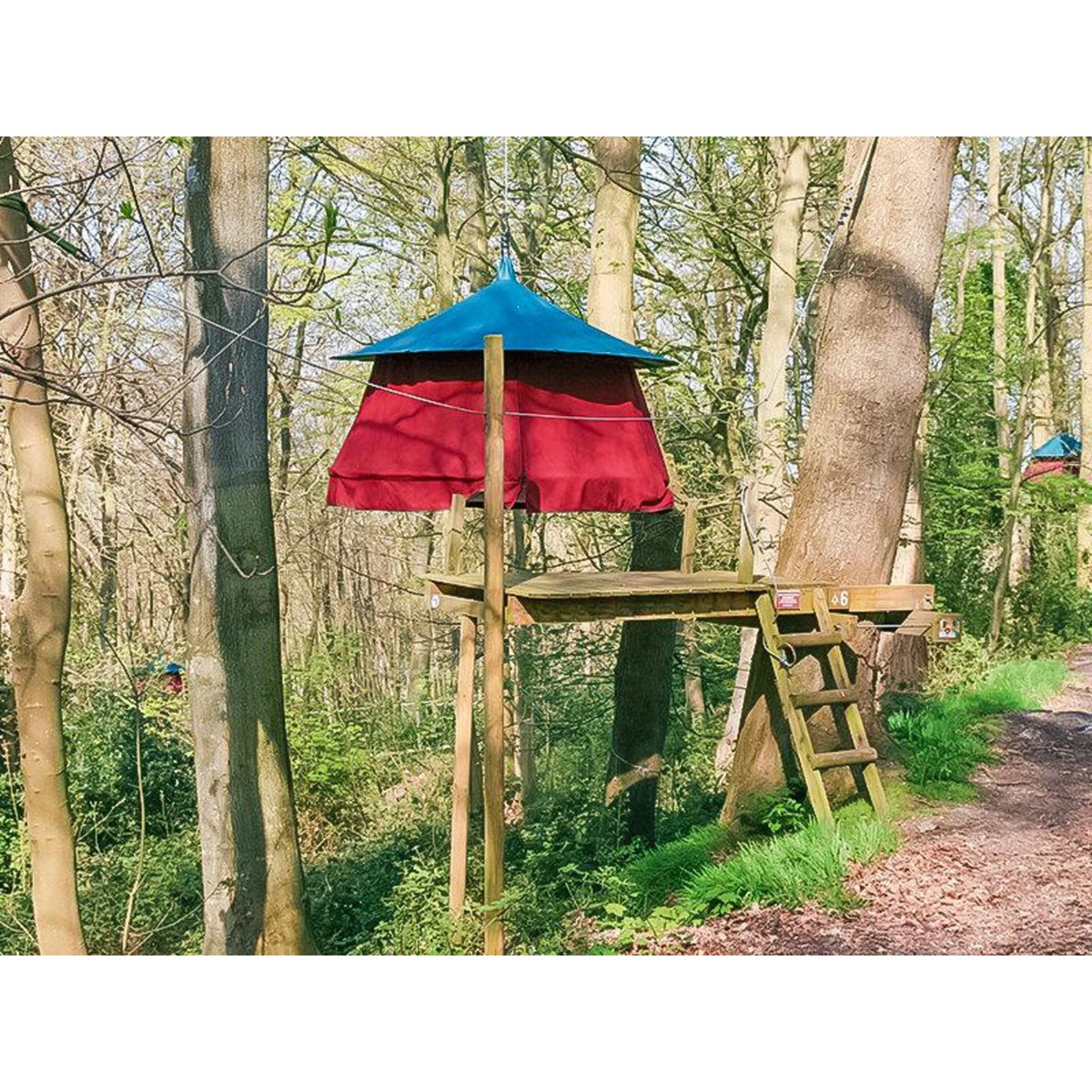 Smartbox 2 jours en tente suspendue dans les arbre en Normandie - Coffret Cadeau Séjour