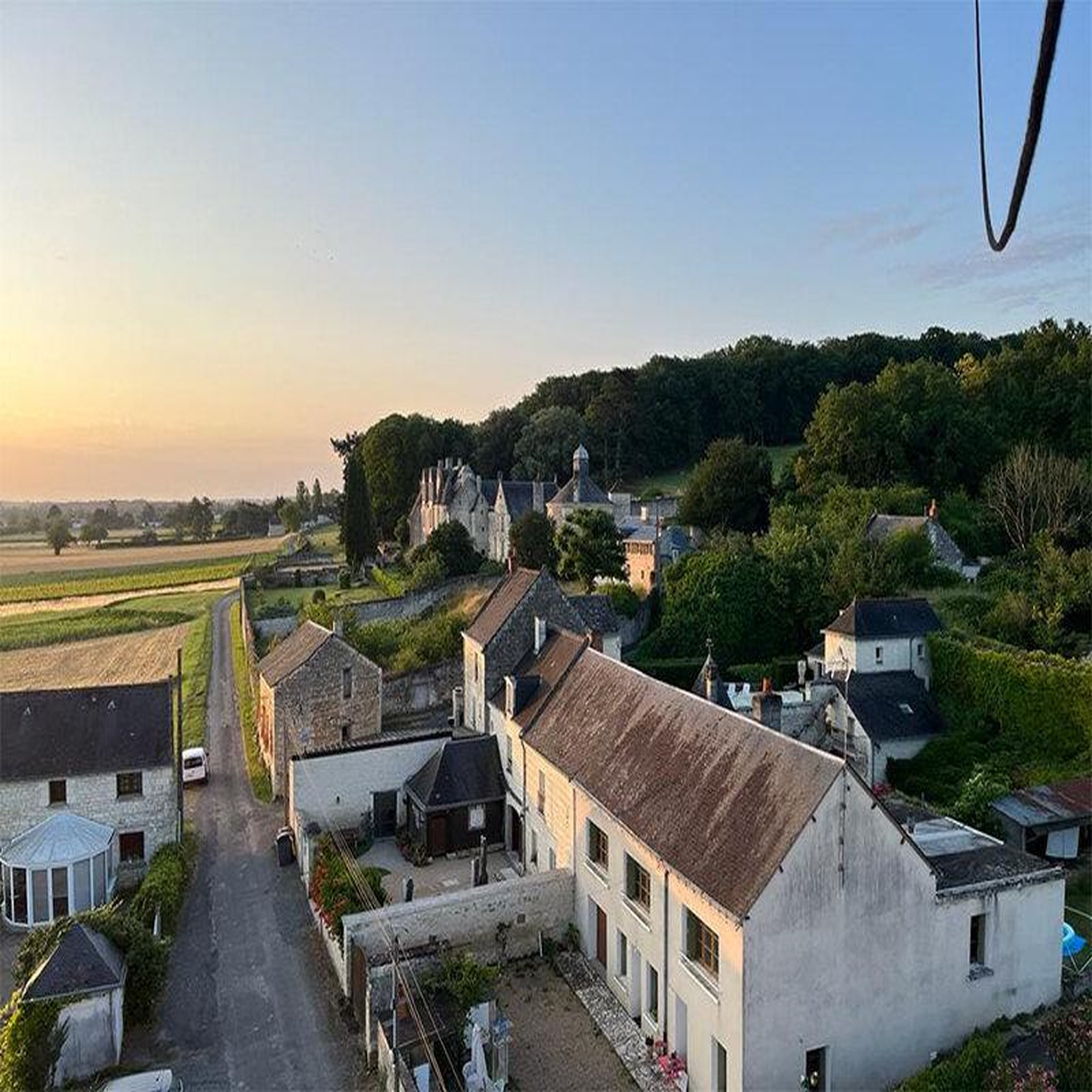 Voir la diapositive 3 : Smartbox Vol en montgolfière près de chinon en semaine - coffret cadeau sport & aventure