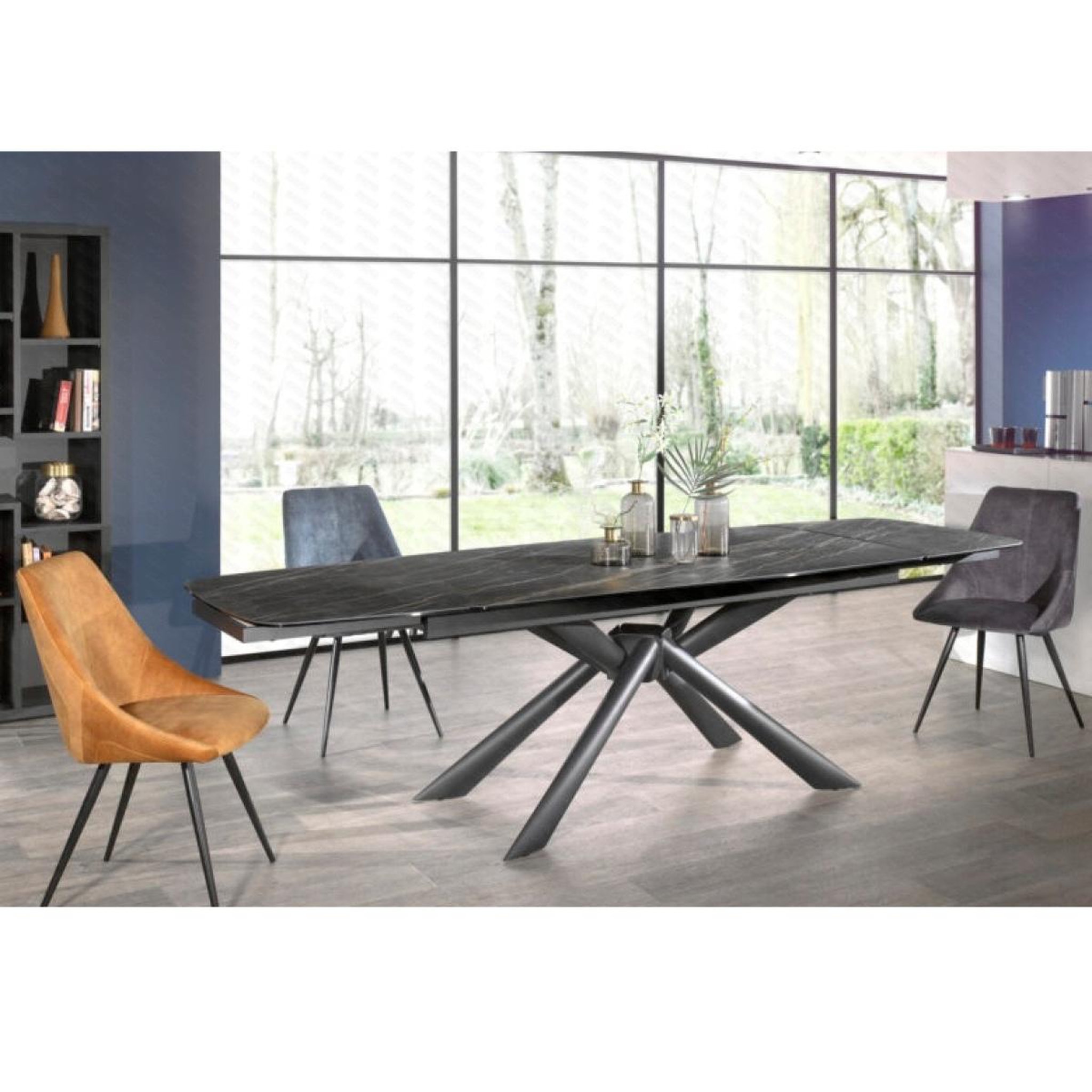 Voir la diapositive 4 : JLC KREATION Grande table en céramique extensible noir et or l180-280 cm constantine