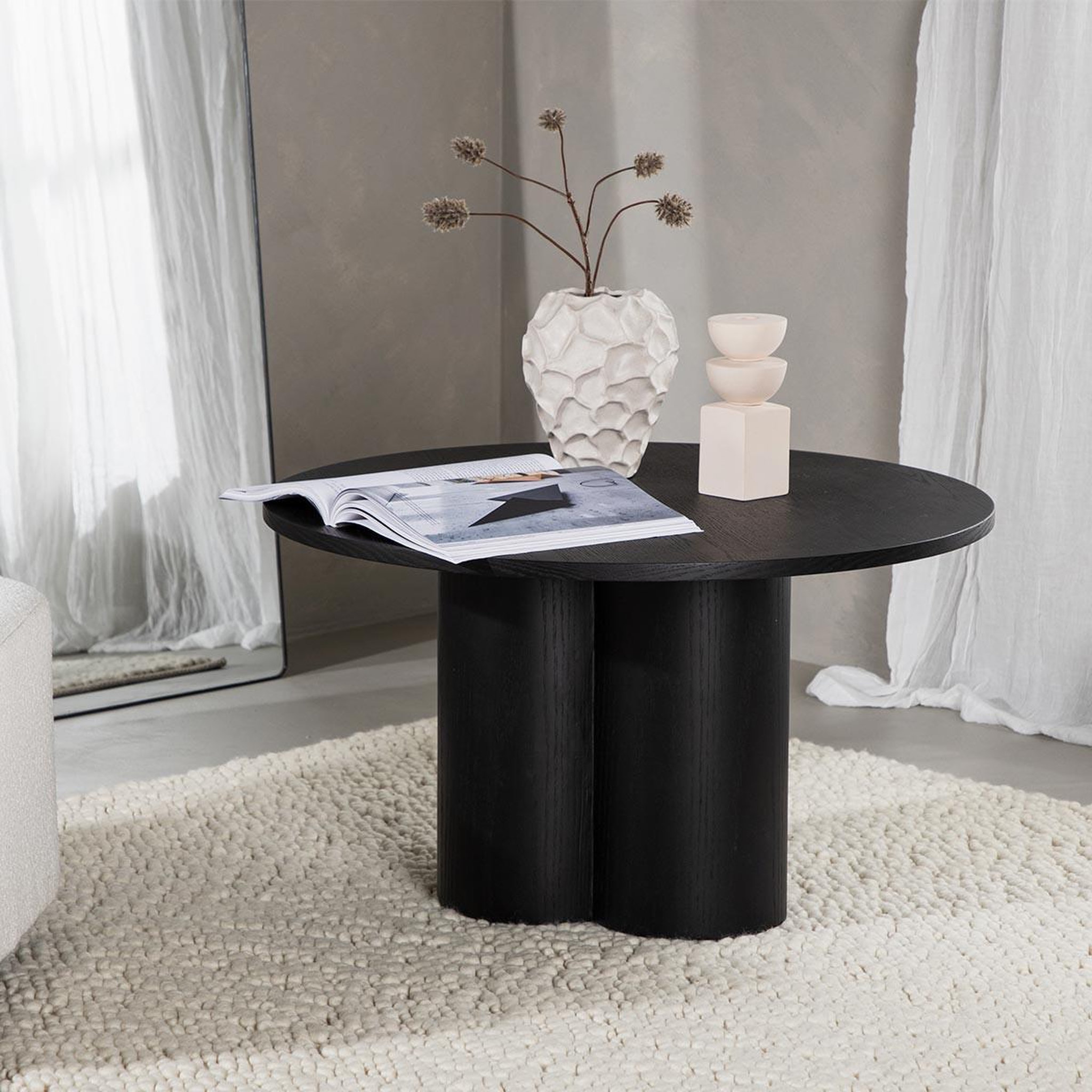 Voir la diapositive 5 : Paris Prix Table basse ronde  olivia  80cm noir
