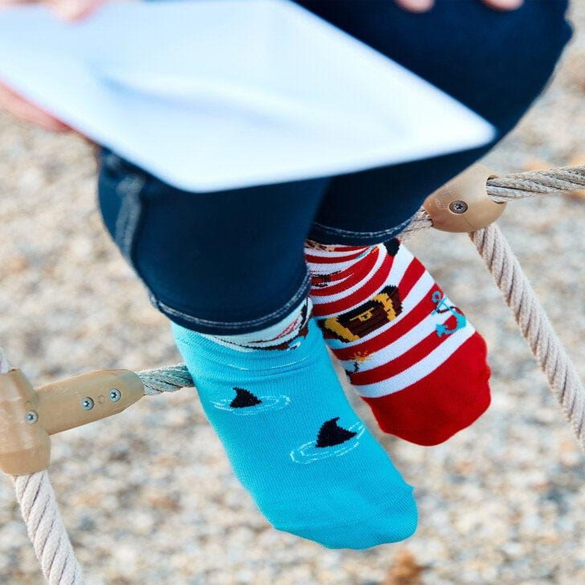 Voir la diapositive 3 : DEDOLES Chaussettes enfants pirates