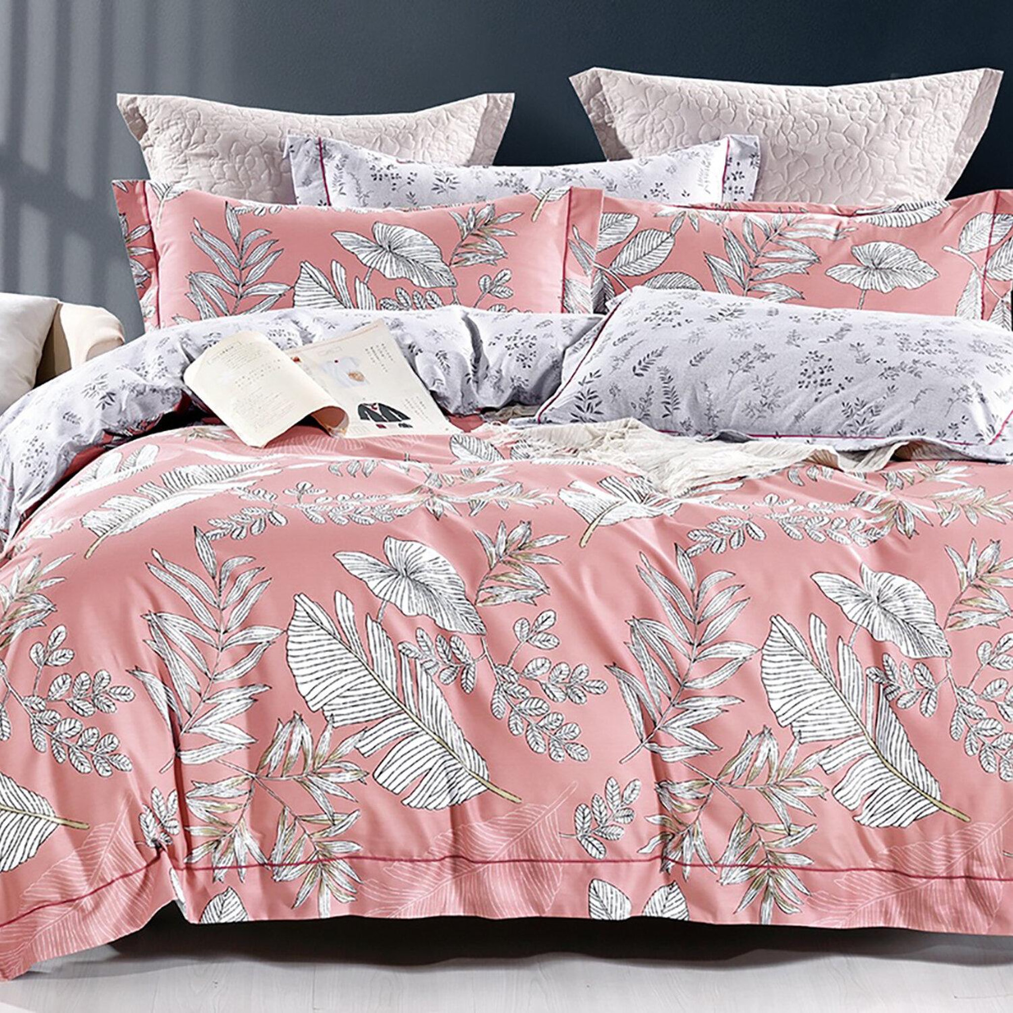 Voir la diapositive 2 : Home collection Parure housse de couette en polycoton Naêva