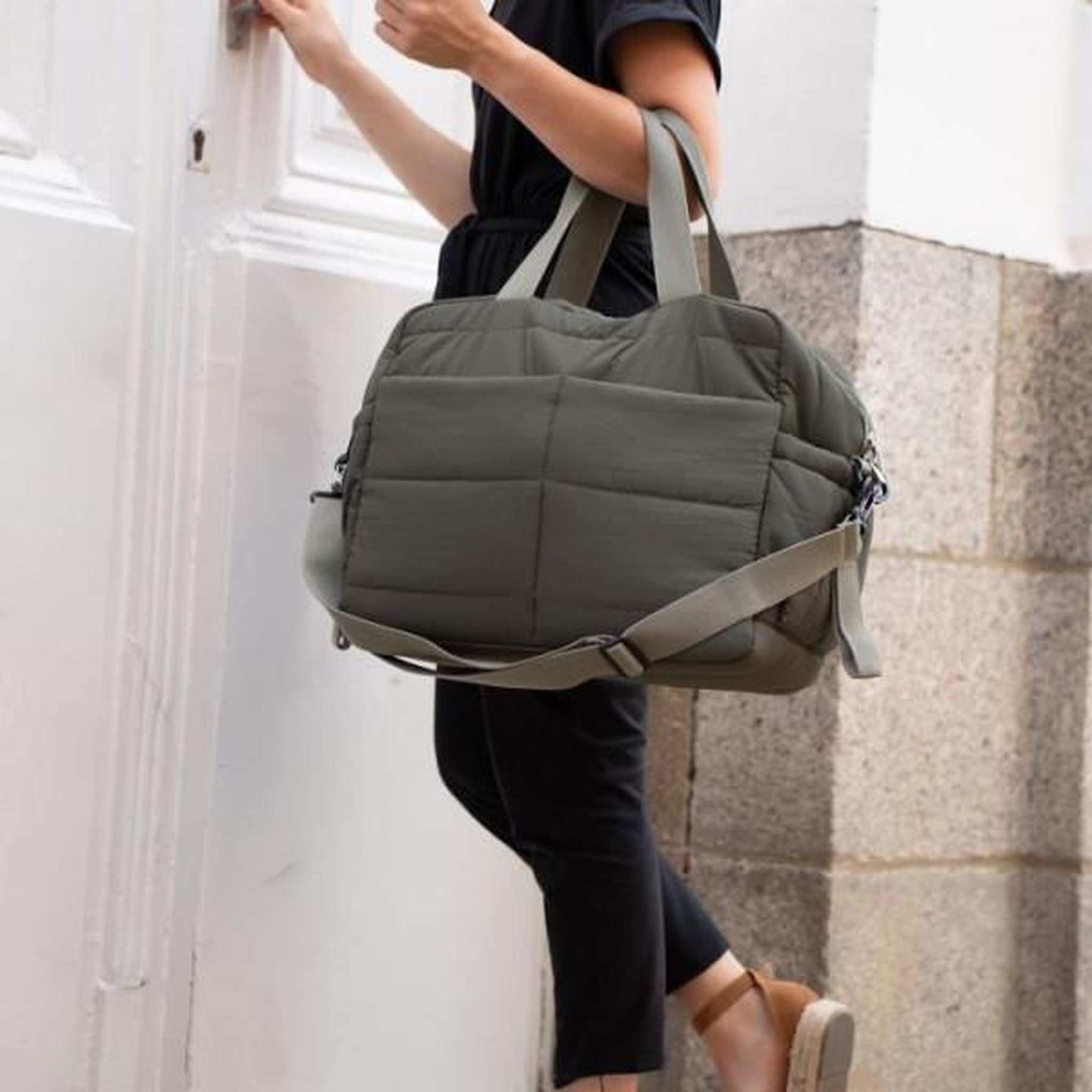 Voir la diapositive 2 : THERMOBABY Sac a langer - THERMOBABY - PLUMEA - Kaki