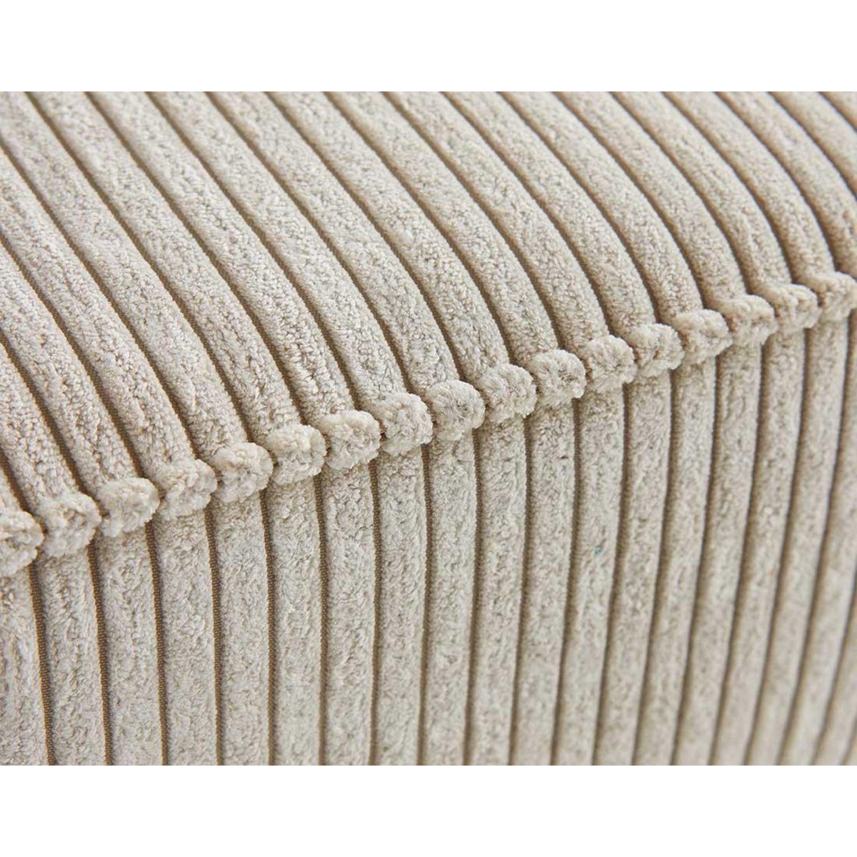 LISA DESIGN Charlie - pouf - pieds hauts - en velours côtelé