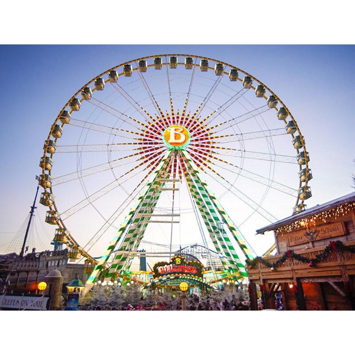 Smartbox Europa-Park 2025 : 1 entrée enfant pour deux jours en basse saison - Coffret Cadeau Sport & Aventure