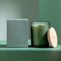 Voir la diapositive 5 : Paris Prix Bougie Parfumée  Accords Essentiels  14cm Bois Givré