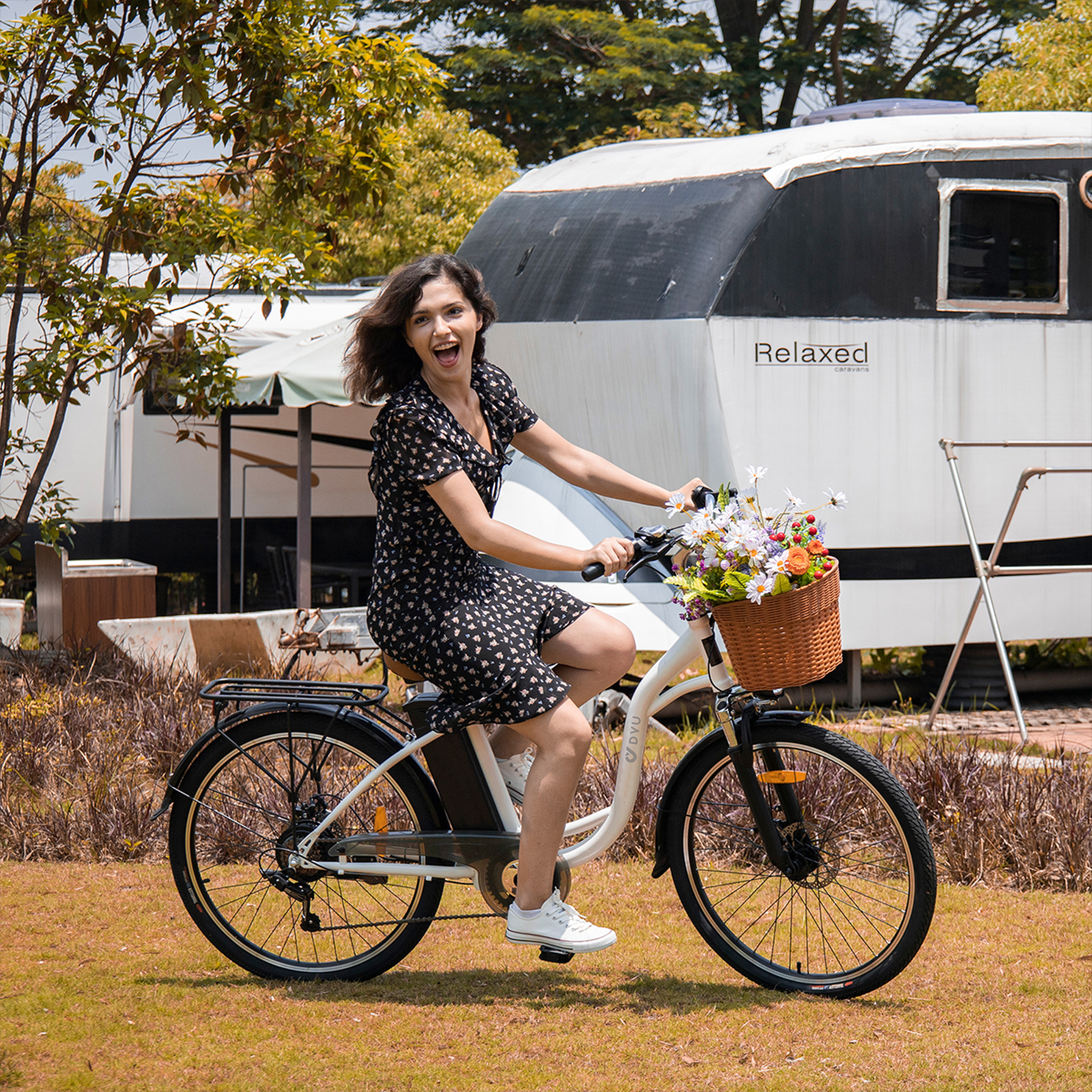 Voir la diapositive 3 : DYU Vélo électrique rétro DYU C6, 250 W, 36 V, 12,5 Ah, avec panier et porte-bagages arrière