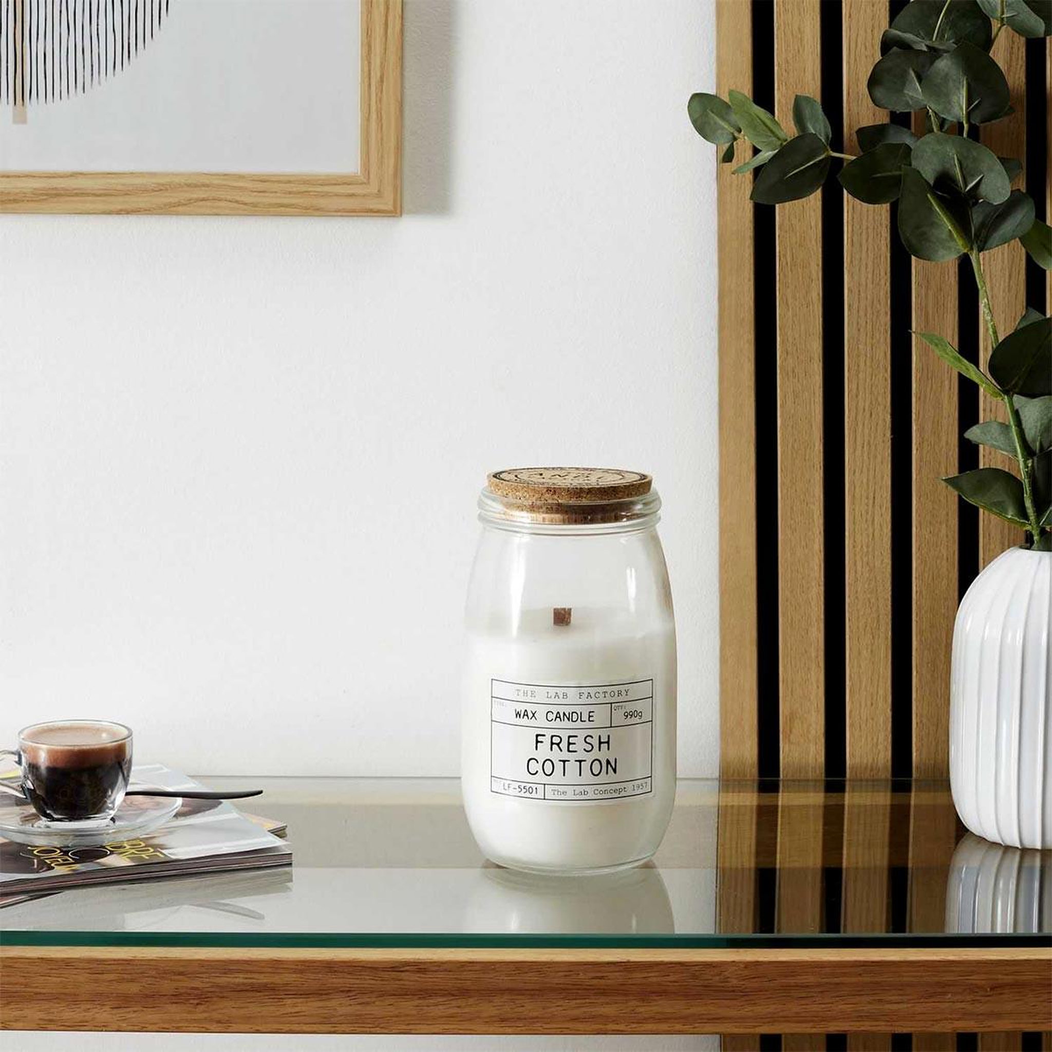 Voir la diapositive 2 : The Home Deco Factory Bougie parfumée déco  lab  990g fresh coton