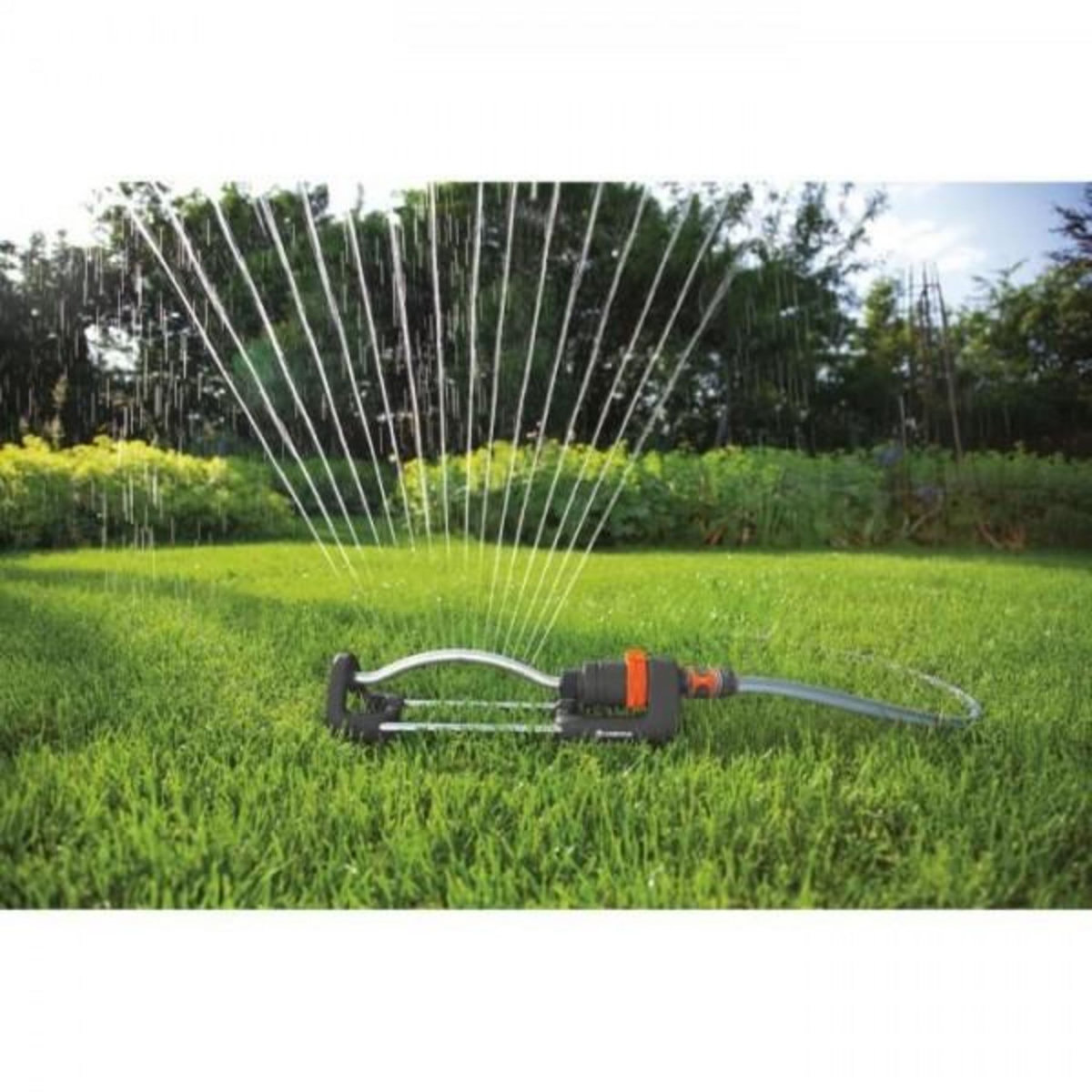 Gardena Arroseur  oscillant Aqua S - GARDENA - Surface 220m² - Portée 17m max - Résistant UV et gel - Garantie 5 ans