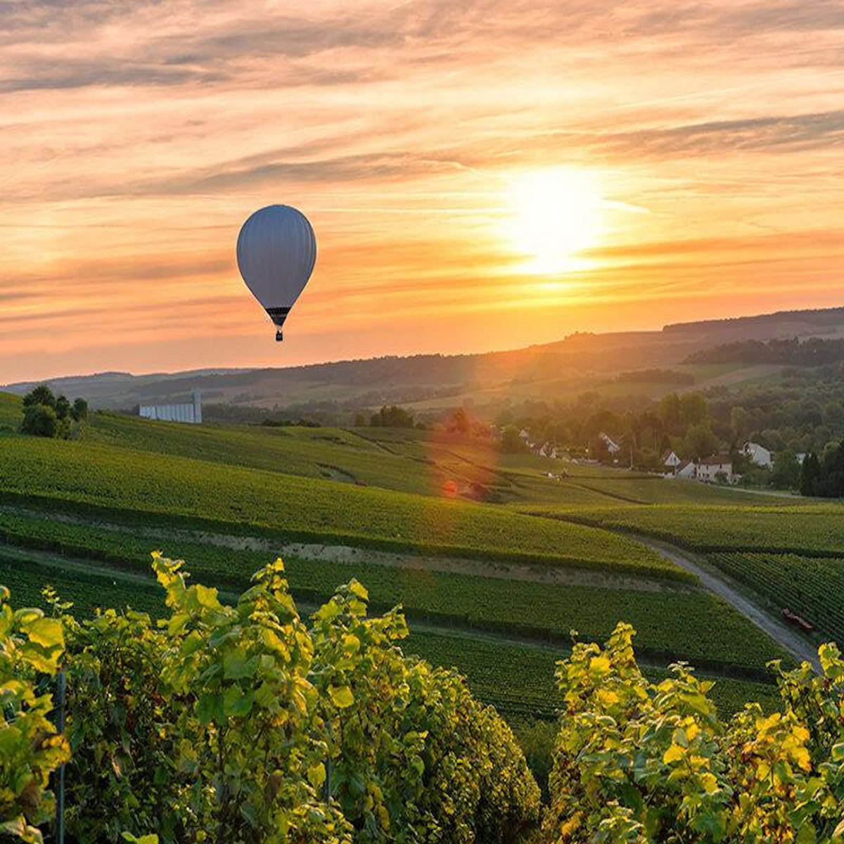 Smartbox Vol en montgolfière & pause gourmande pour 2 près de Reims - Coffret Cadeau Sport & Aventure