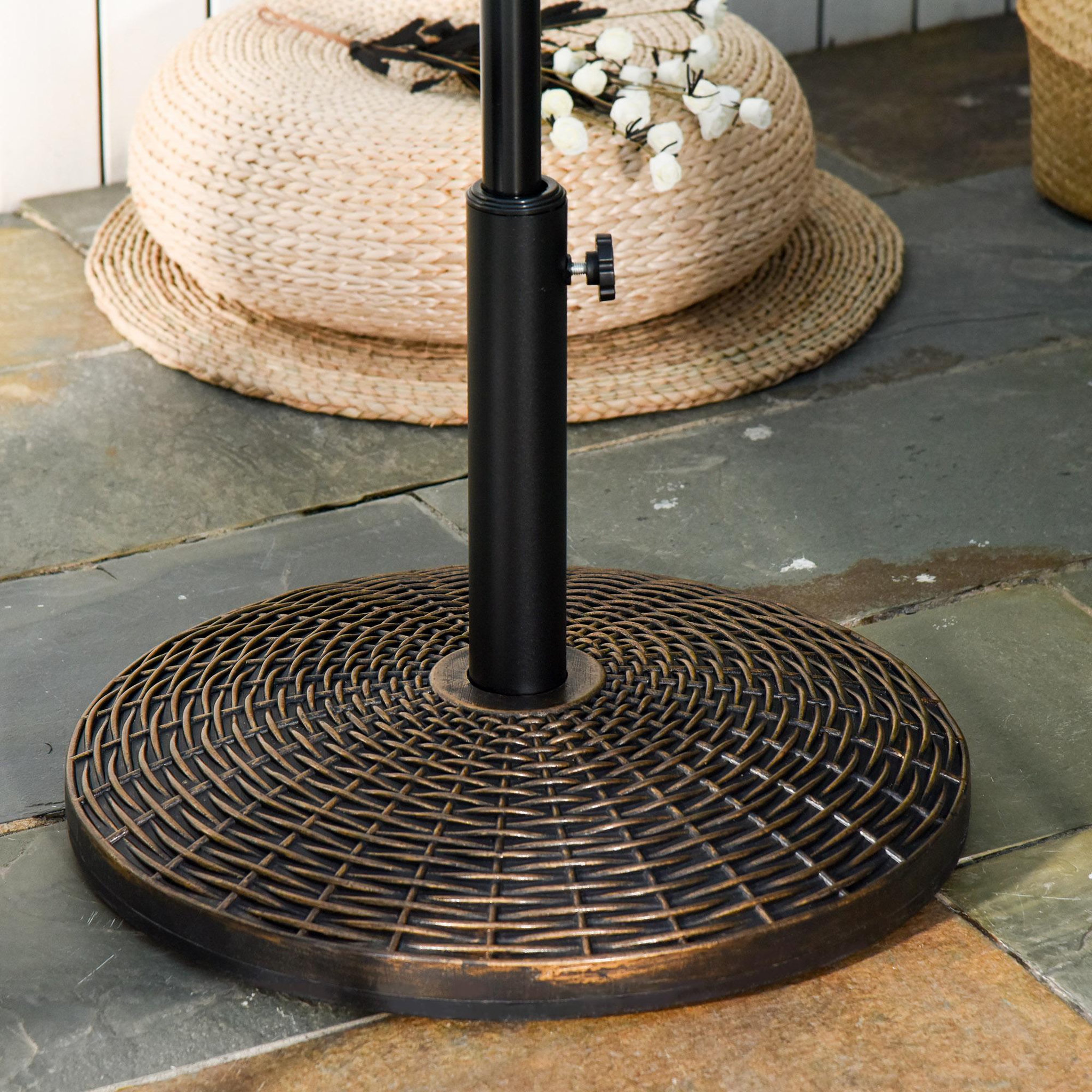 Voir la diapositive 2 : OUTSUNNY Pied de parasol rond base de lestage Ø 53 x 35,5 cm résine imitation rotin poids net 25 Kg noir bronze