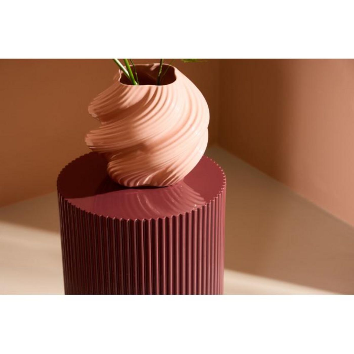 Paris Prix Table d'Appoint Nervurée  Lenox  50cm Bordeaux