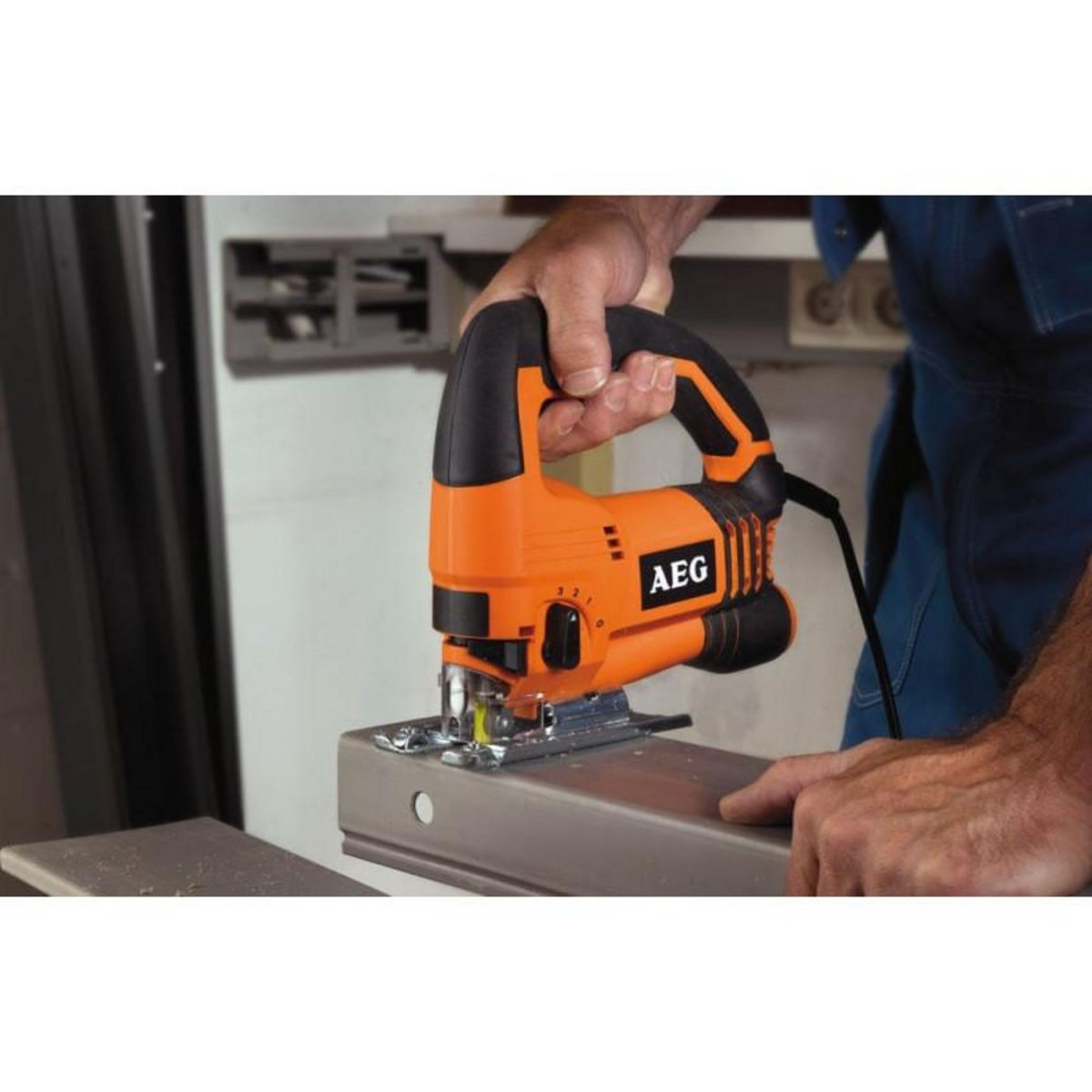 AEG Scie sauteuse pendulaire électrique AEG 700W 100mm STEP 80