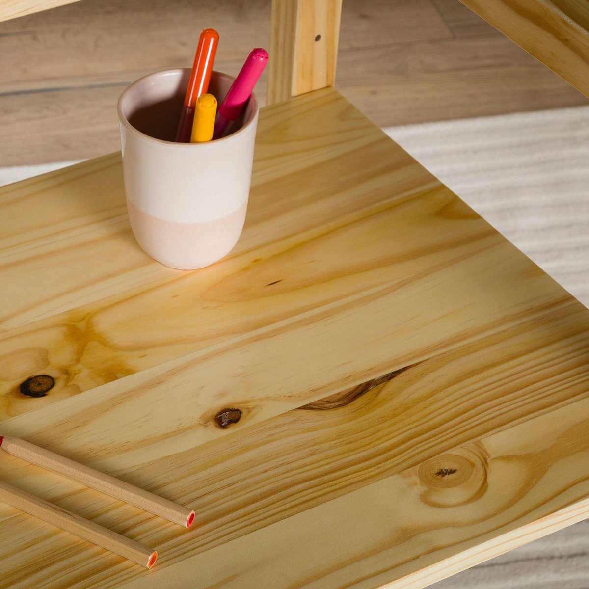 IDIMEX Bureau enfant SUZA réglable en hauteur en pin