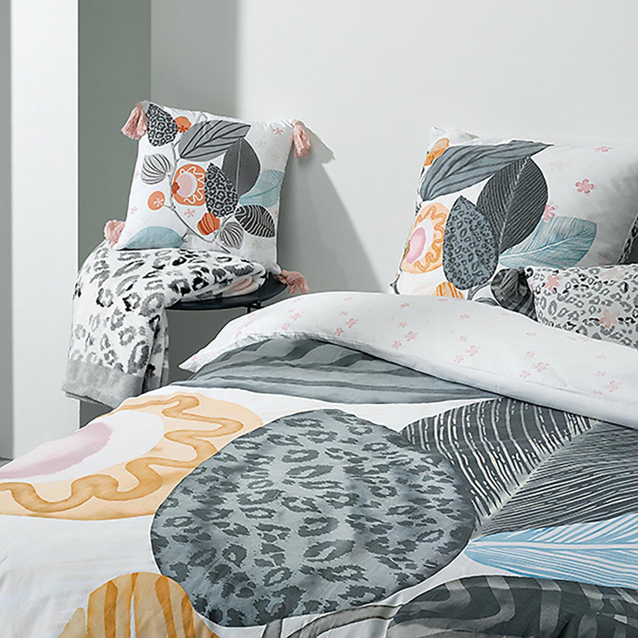 Voir la diapositive 3 : Les Ateliers du Linge Plaid 100%polyester