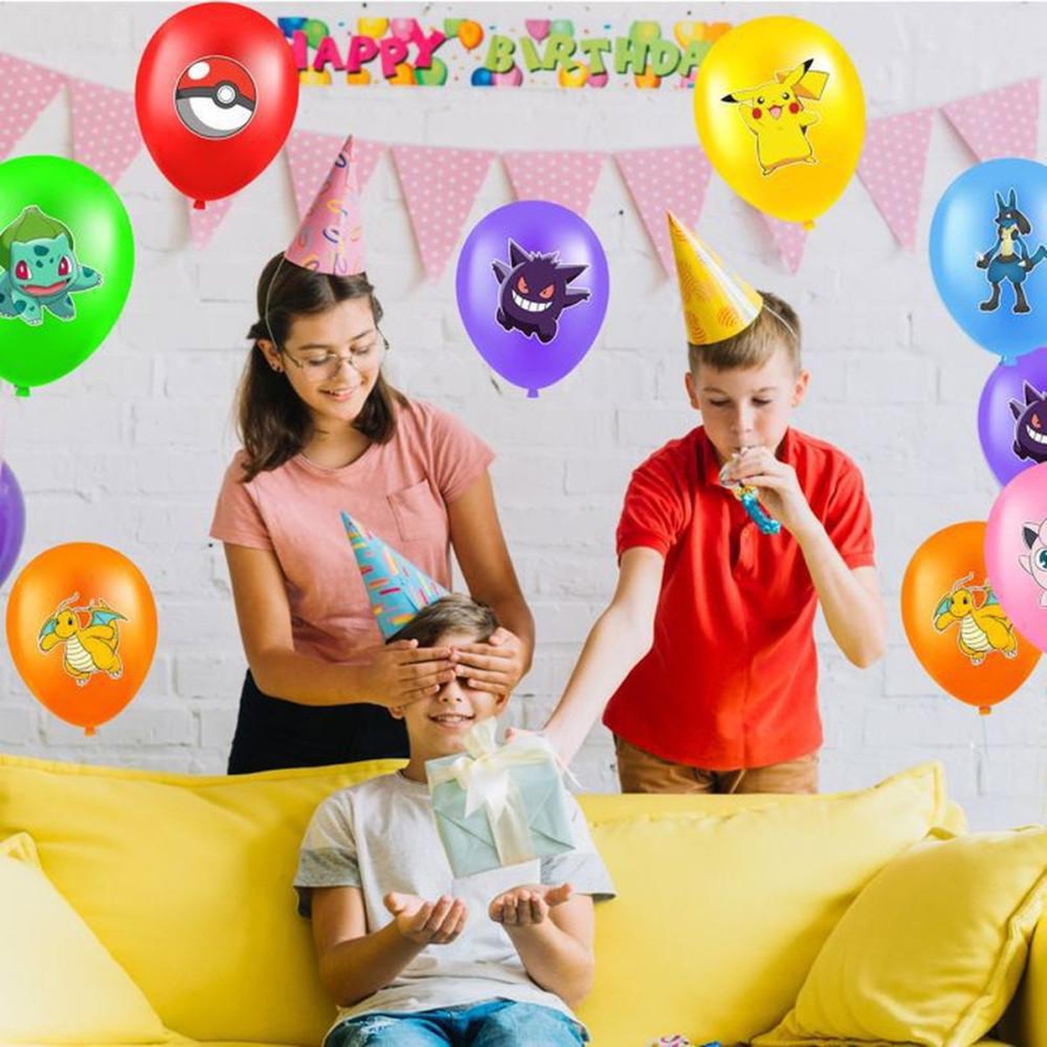 Voir la diapositive 6 : Set de ballons d'anniversaire Pokemon 28 ballons classiques multicolores, 7 modèles, latex naturel