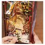 Voir la diapositive 3 : ROBOTIME Serre-Livres Noël Rue Magique - Décoration de Noël pour Bibliothèque