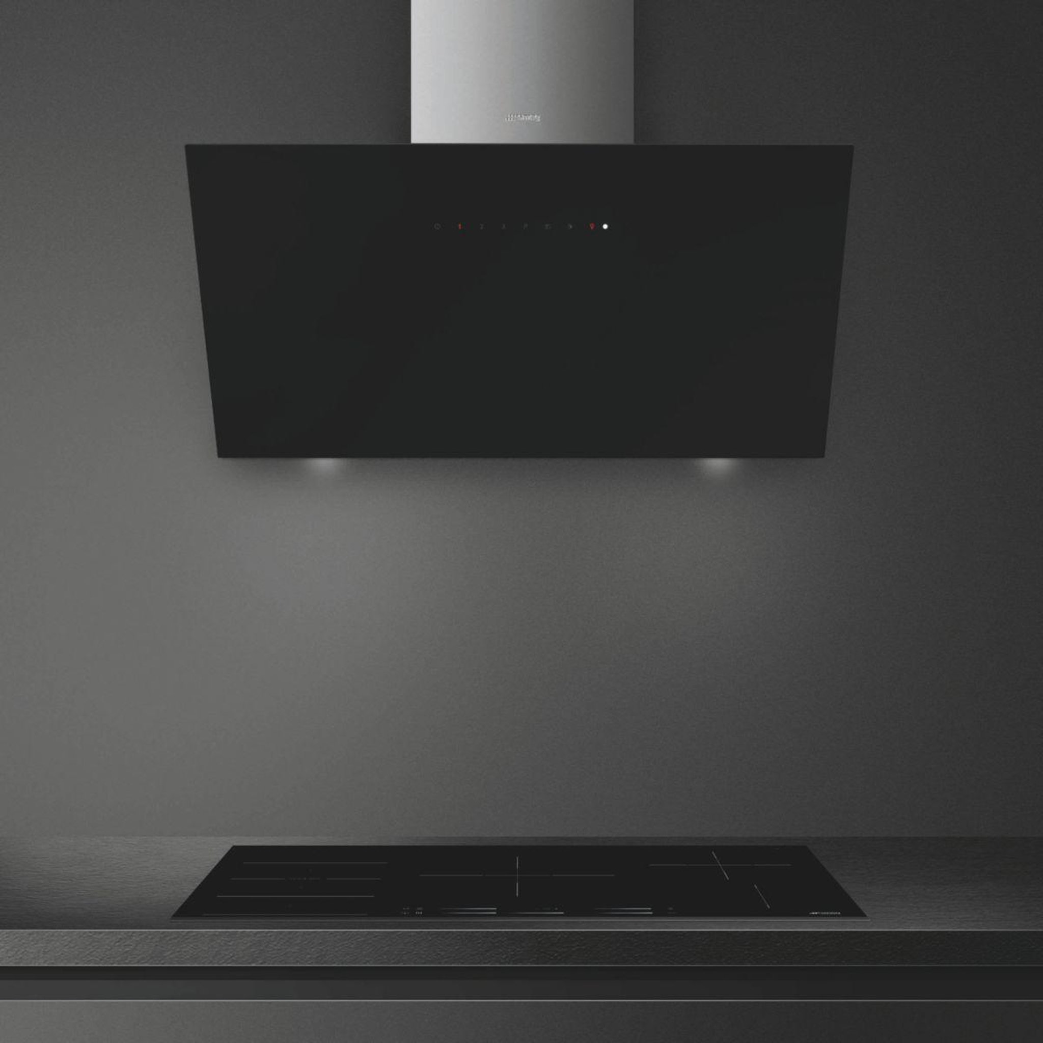 Voir la diapositive 3 : SMEG Hotte décorative murale inclinée kicv90bl2