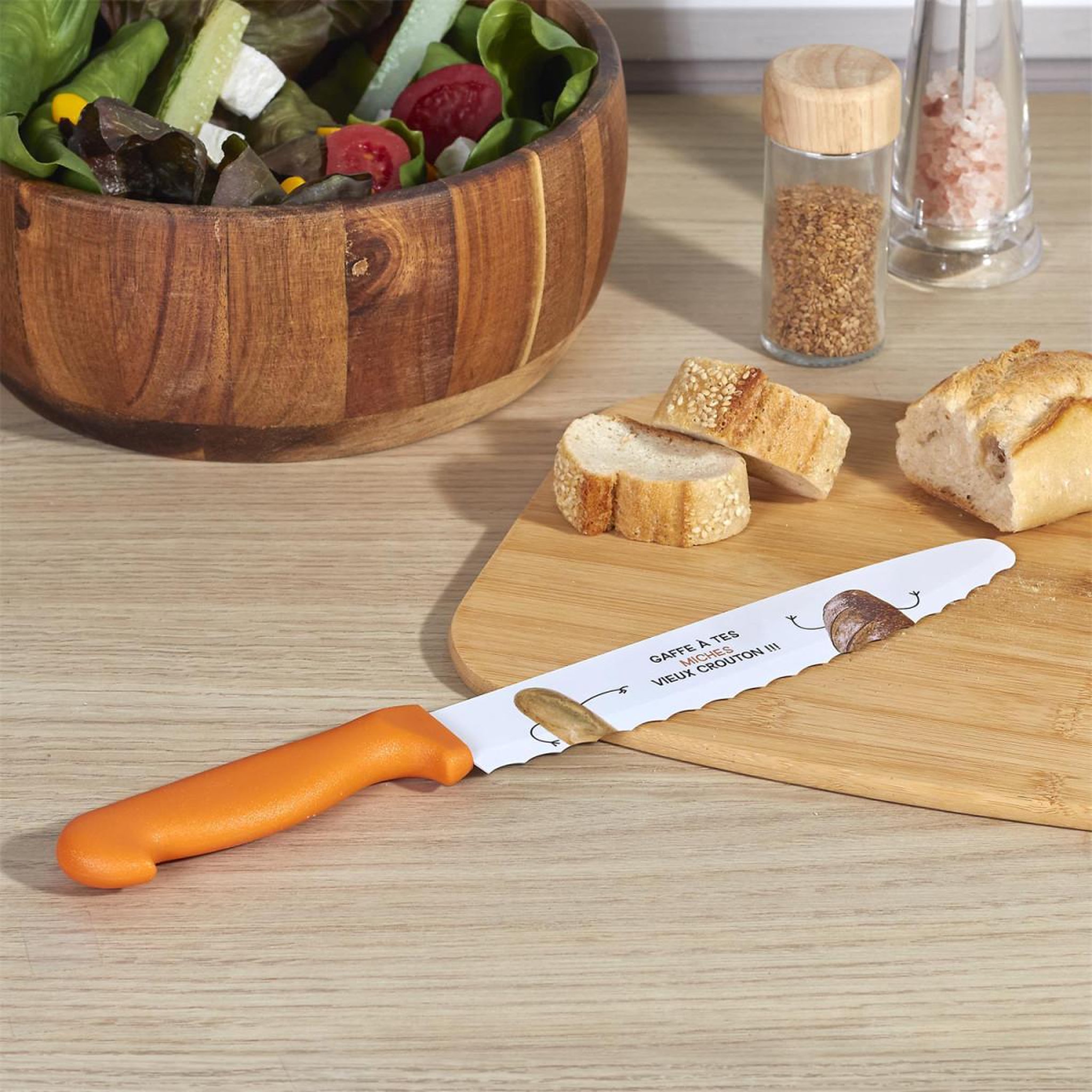 Voir la diapositive 3 : COOK CONCEPT Couteau à Pain  Ludique  32cm Orange