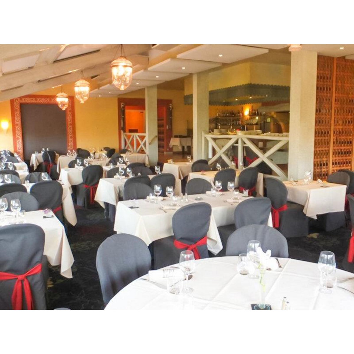 Smartbox 2 jours en hôtel 3* près de la Rochelle avec accès à l'espace bien-être, modelage et dîner - Coffret Cadeau Séjour