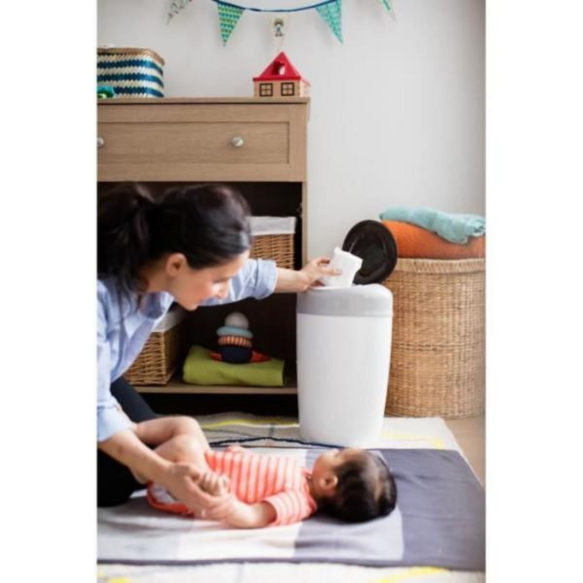 TOMMEE TIPPEE TOMMEE TIPPEE Starter Pack, Poubelle a Couches Simplee, Comprend 6x Recharge