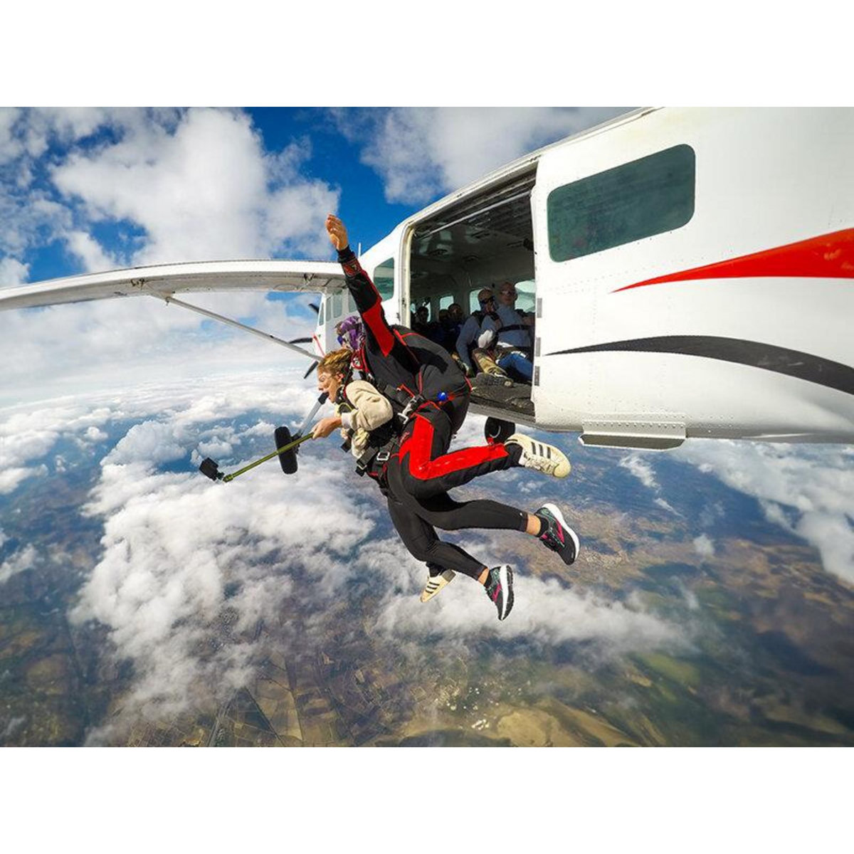 Smartbox Saut en parachute pour 2 personnes près de Toulouse - Coffret Cadeau Sport & Aventure