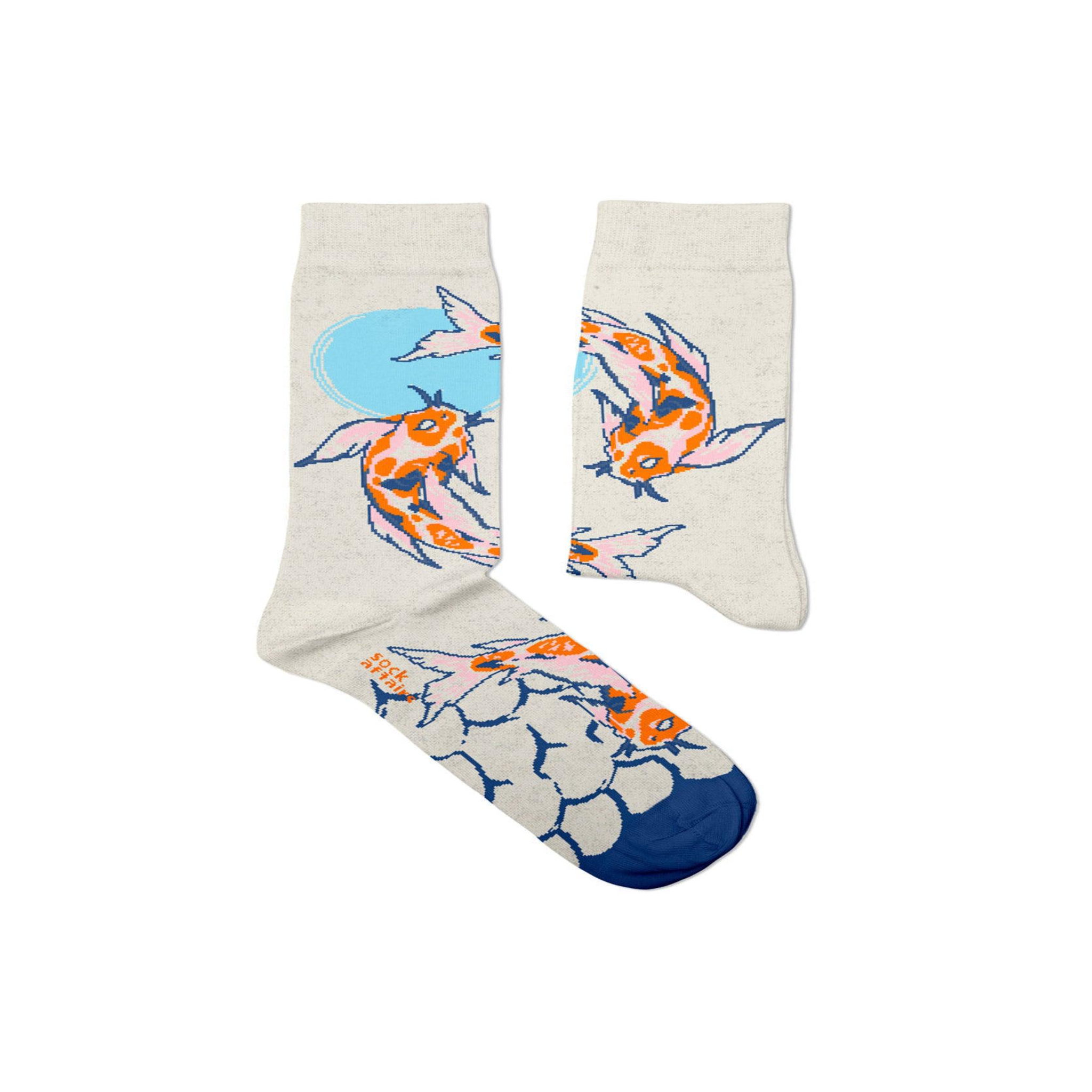 SOCK AFFAIRS Chaussettes tatouage carpes koï. Coloris disponibles : Gris