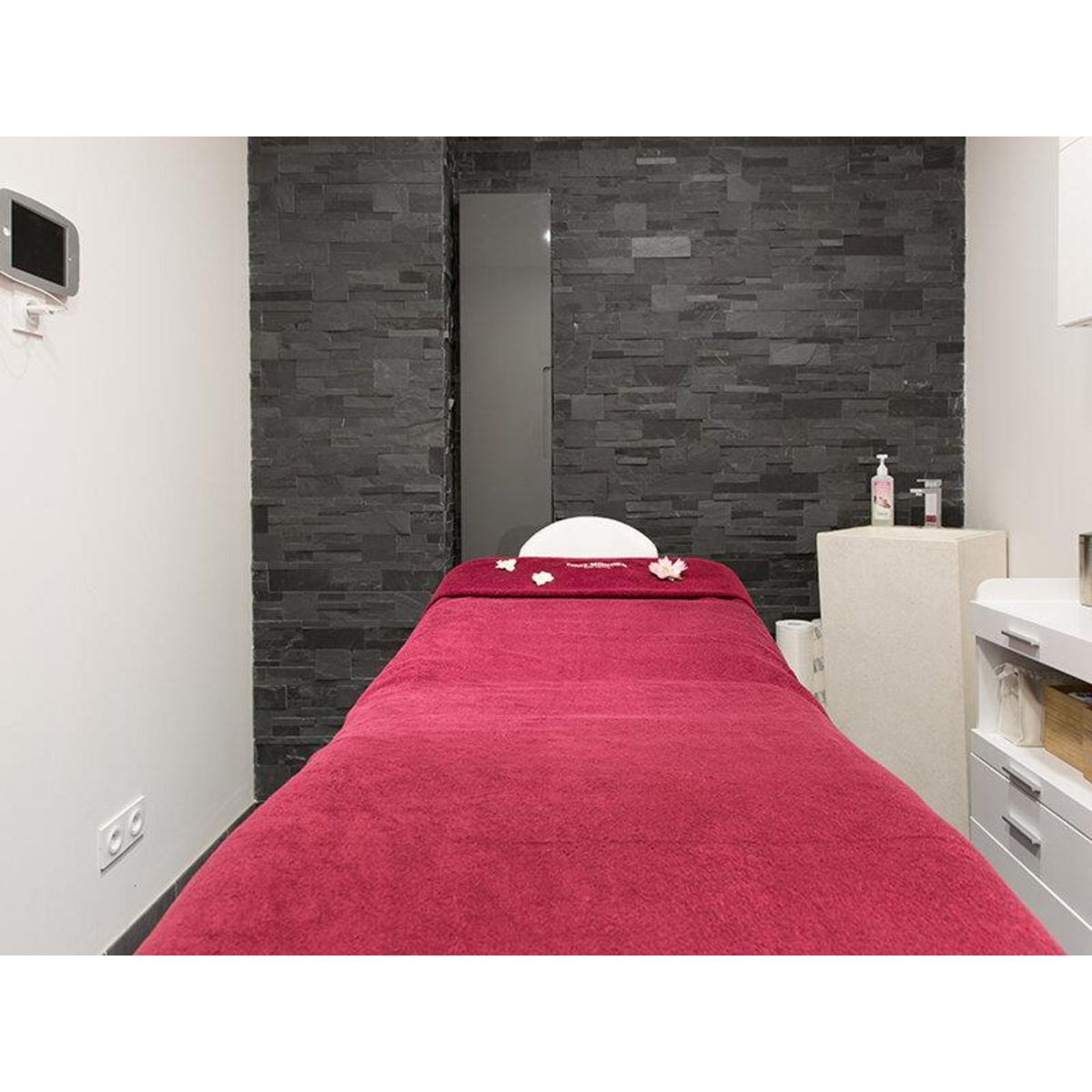 Smartbox Soin visage de 20 min et séance de masque virtuel de 10 min - Coffret Cadeau Bien-être