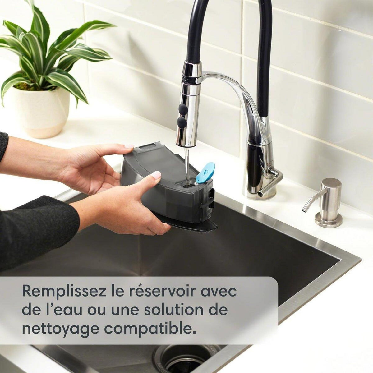 IROBOT Aspirateur/laveur robot connecté - i517240