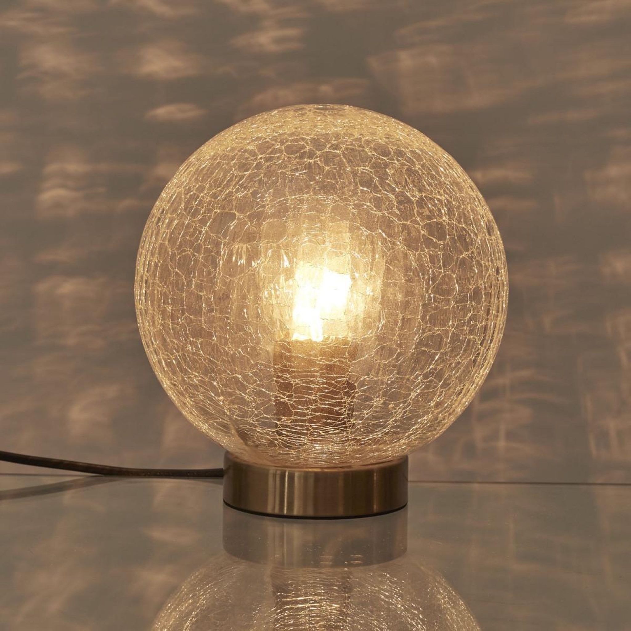 Voir la diapositive 2 : The Home Deco Factory Lampe à poser boule  lounge  22cm transparent