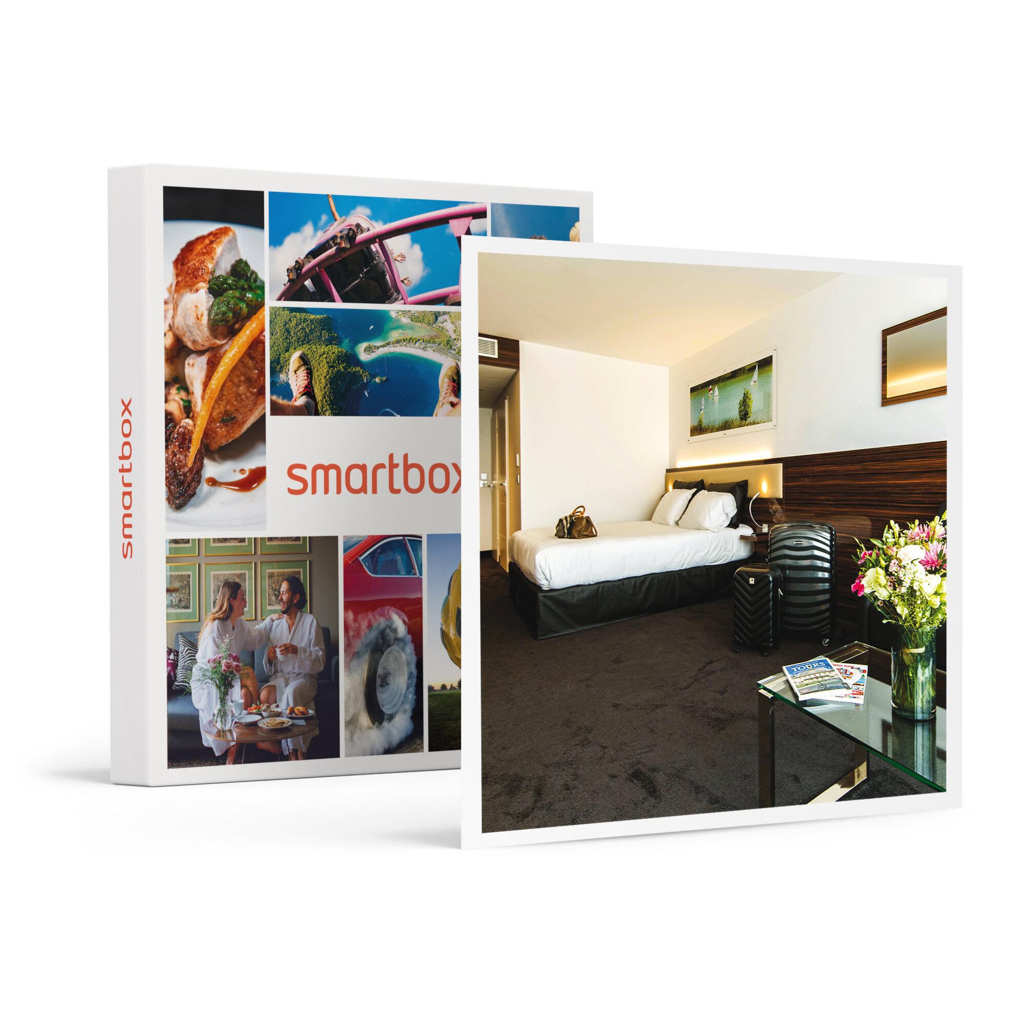 Voir la diapositive 1 : Smartbox Séjour tout confort en hôtel 4* près de Tours avec dîner 4 plats et accès au spa - Coffret Cadeau Séjour