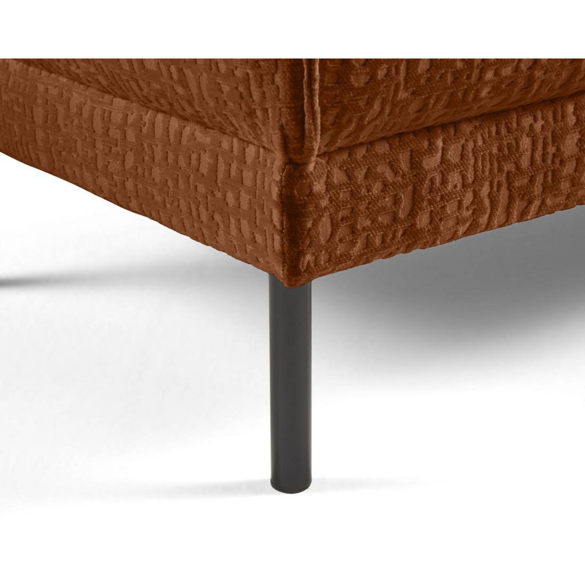 LISA DESIGN Charlie - pouf - pieds hauts - en tissu velours relief