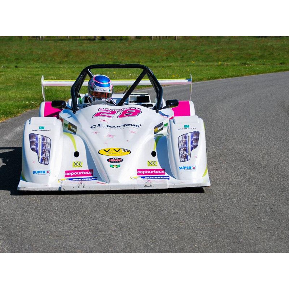 Smartbox Stage de pilotage : 10 tours sur le circuit de Lohéac en Sport Proto Funyo 5 - Coffret Cadeau Sport & Aventure