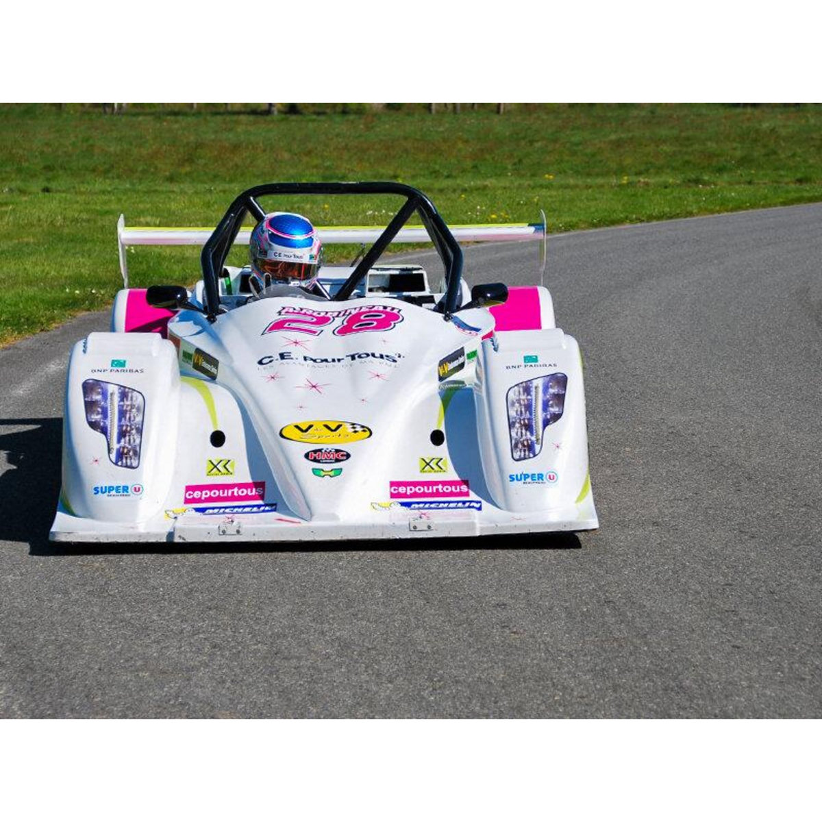 Smartbox Stage de pilotage : 10 tours sur le circuit de Lohéac en Sport Proto Funyo 5 - Coffret Cadeau Sport & Aventure