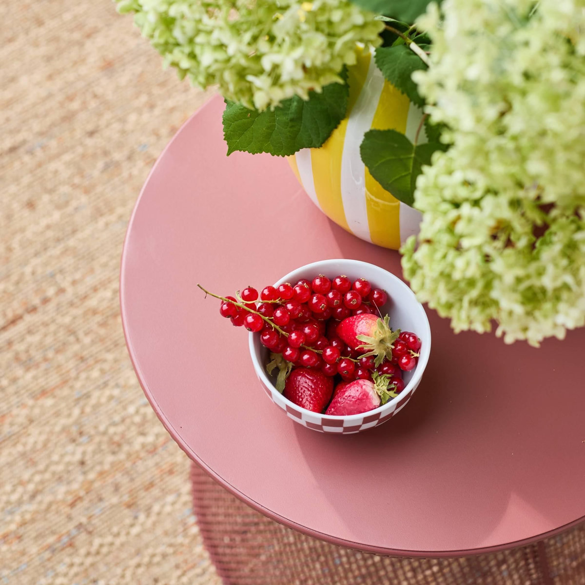 SWEEEK Table d'appoint extérieure acier effet grillagé terracotta - Tivo