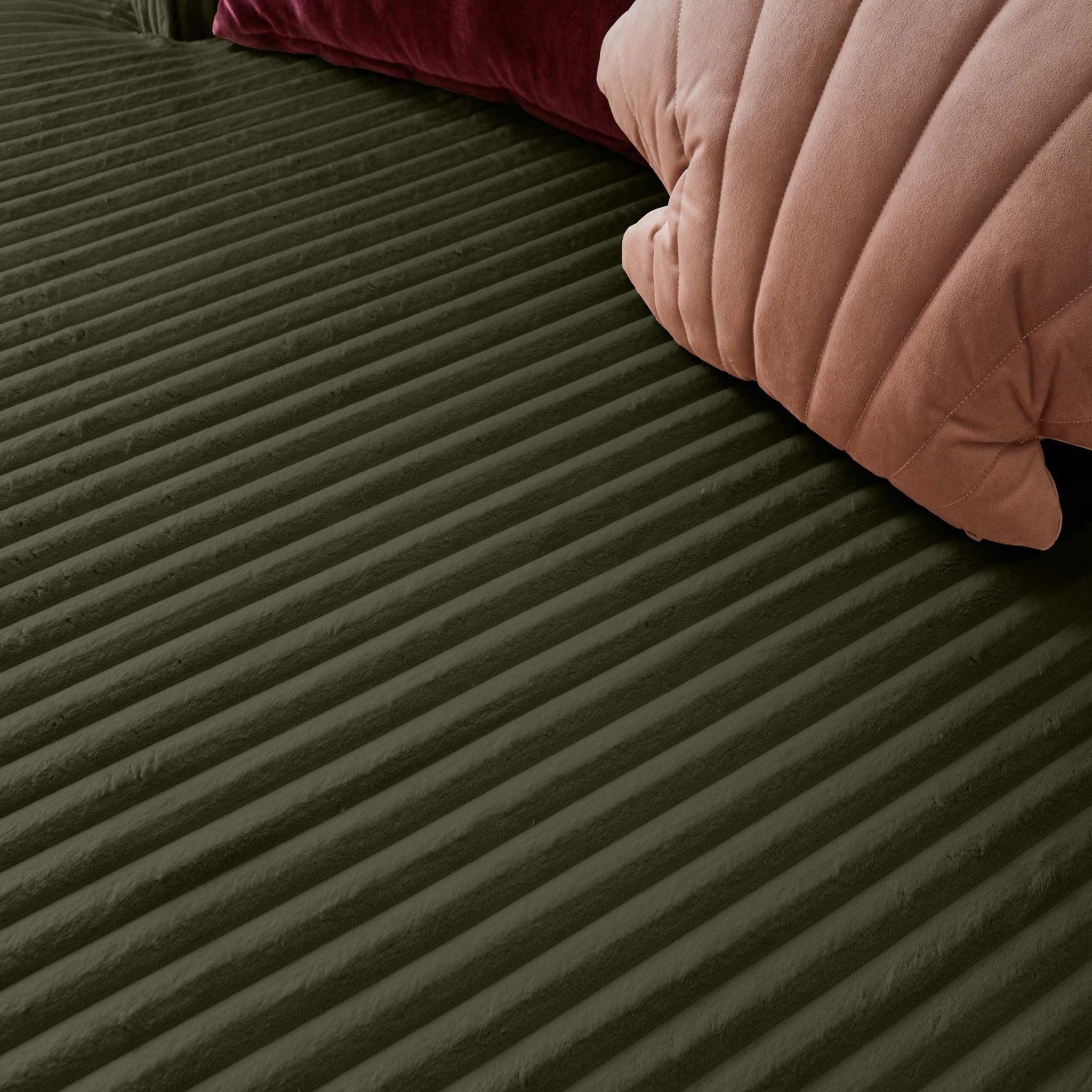 Voir la diapositive 4 : LISA DESIGN Ela - canapé d'angle gauche - 4 places - en velours côtelé grosses côtes