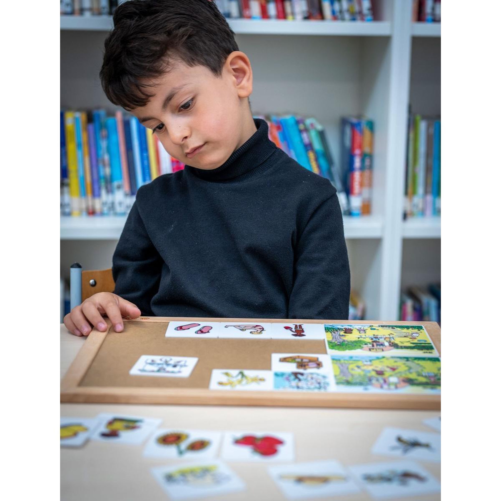 Voir la diapositive 4 : EDUCO Jeu d'images - printemps et été