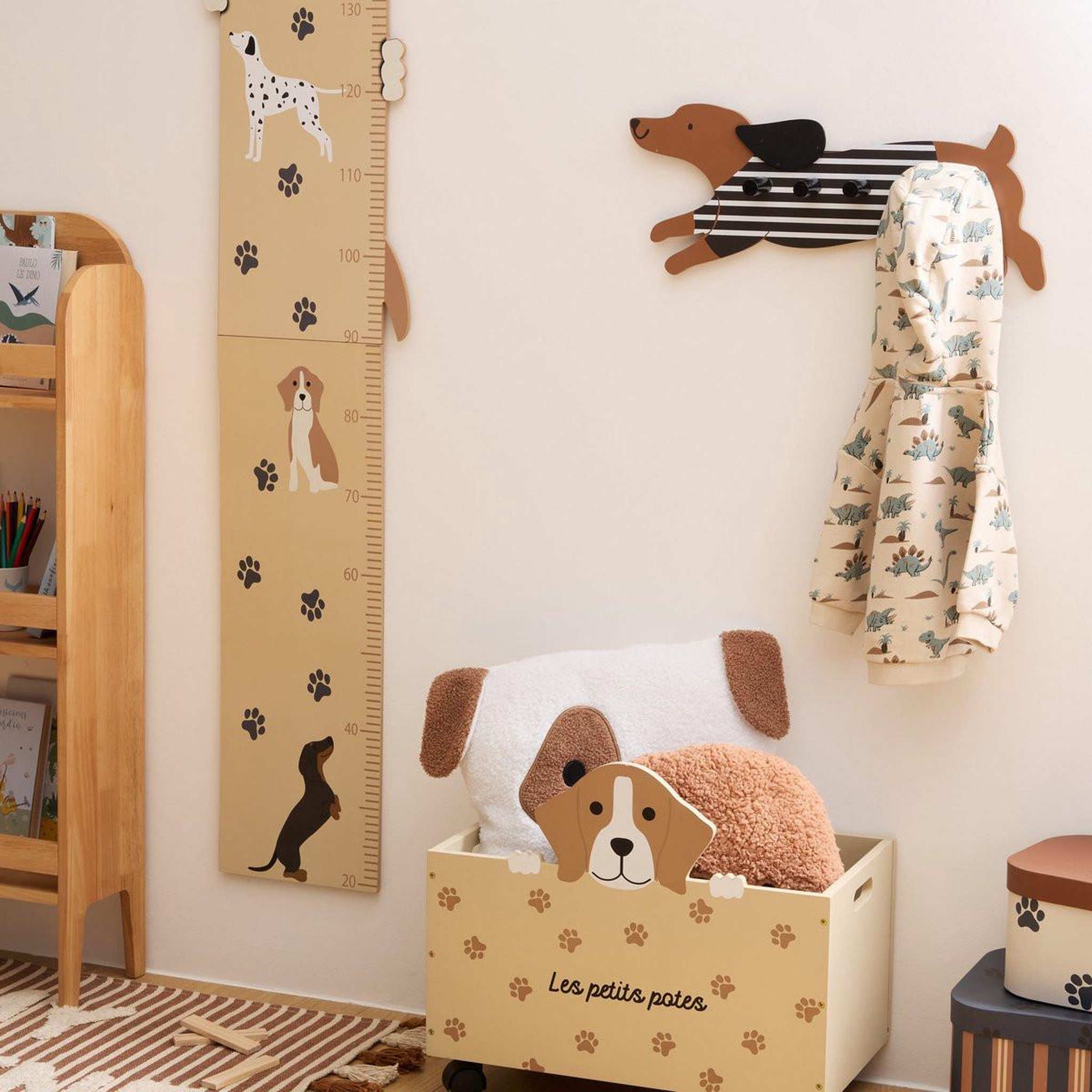 Voir la diapositive 5 : Atmosphera Kids Patère enfant 5 crochets  chien  50cm marron