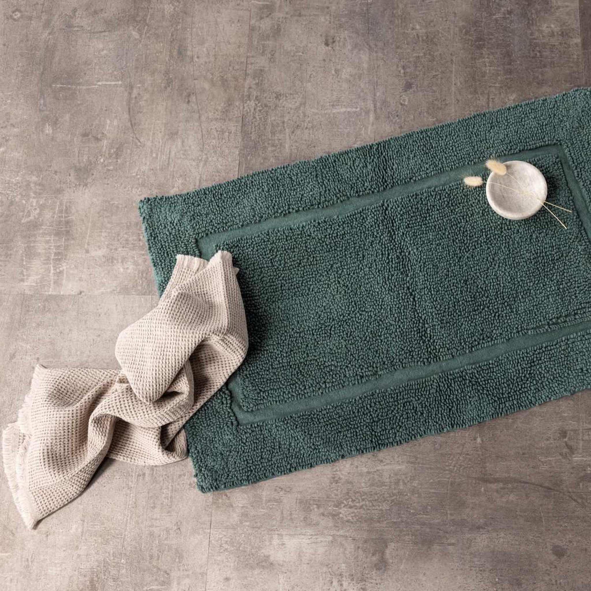 Voir la diapositive 3 : Paris Prix Tapis de salle de bain  william  50x80cm vert