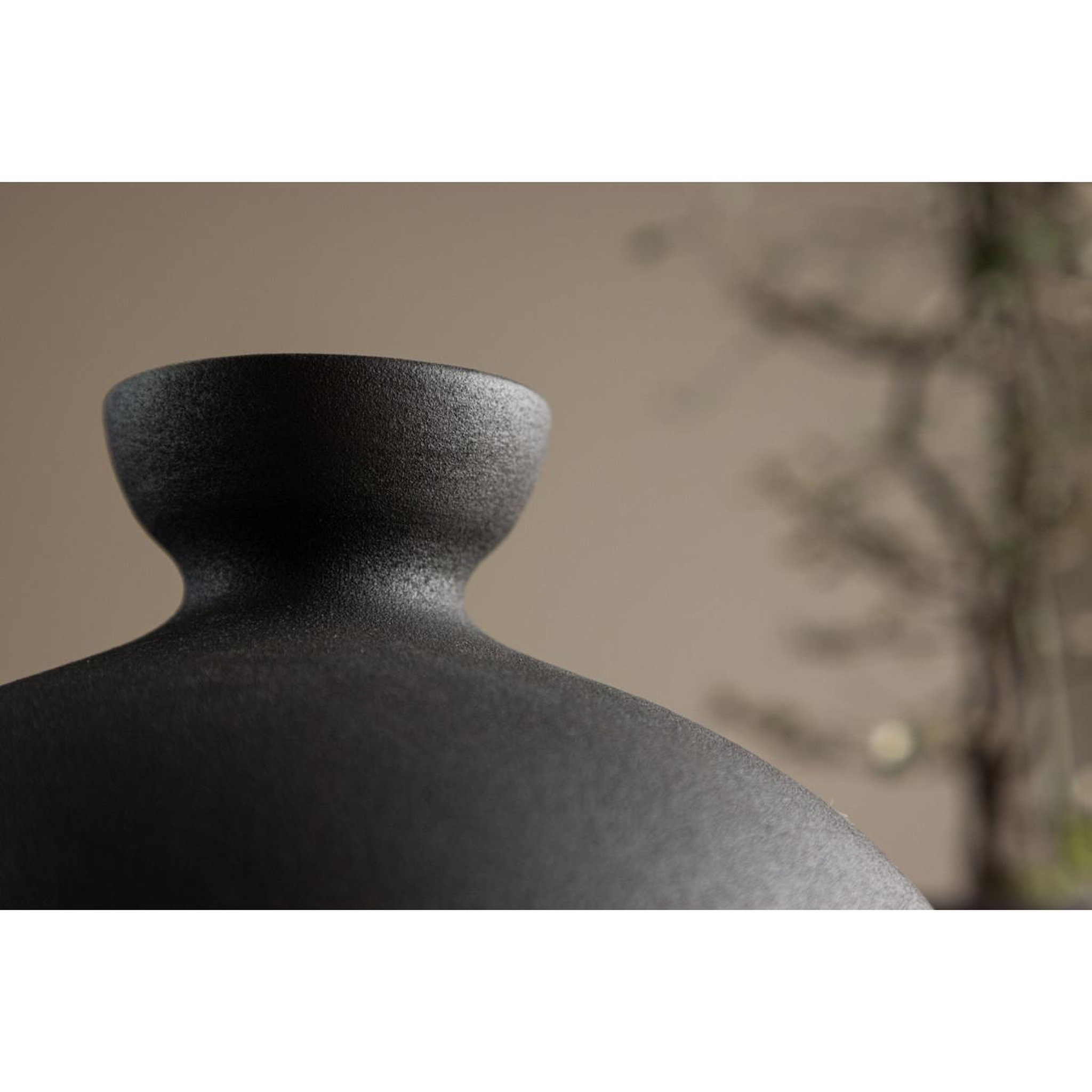 Voir la diapositive 4 : Paris Prix Vase déco  rellis  24cm noir