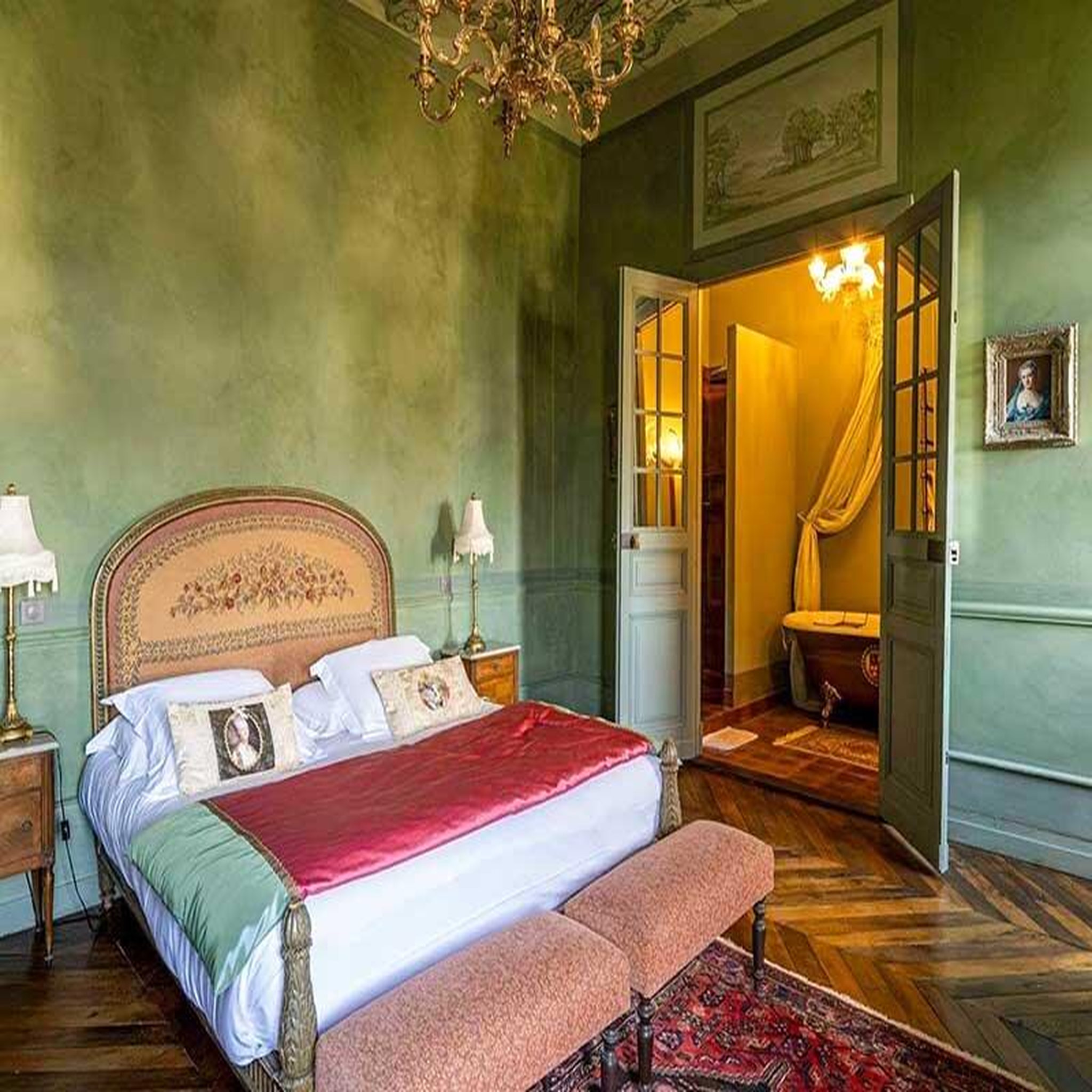 Voir la diapositive 2 : Smartbox 2 jours en château du xve siècle avec dîner gastronomique d'exception près de rodez - coffret cadeau séjour