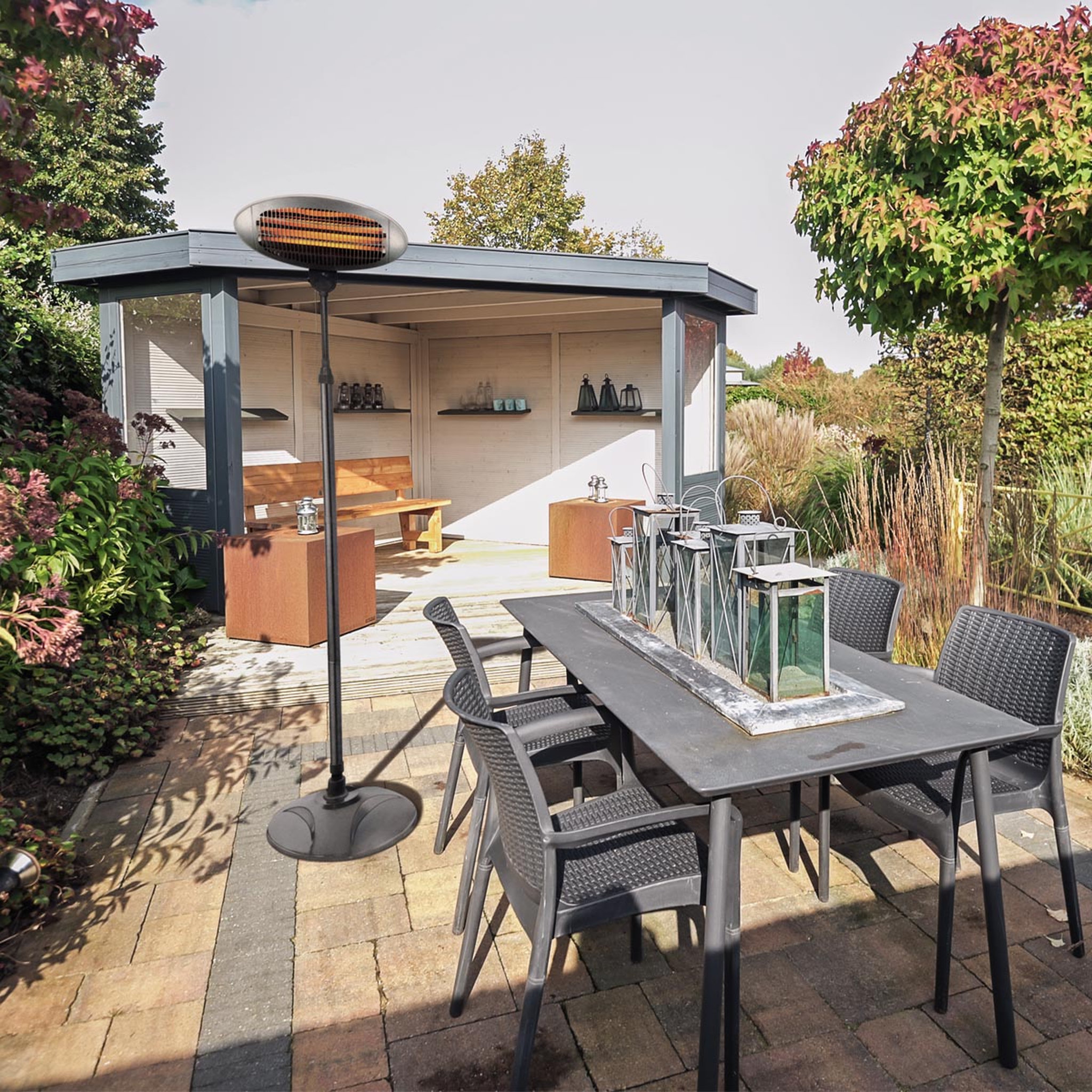 Voir la diapositive 2 : Parasol chauffant - Electrique - 2000W - EUROTECH