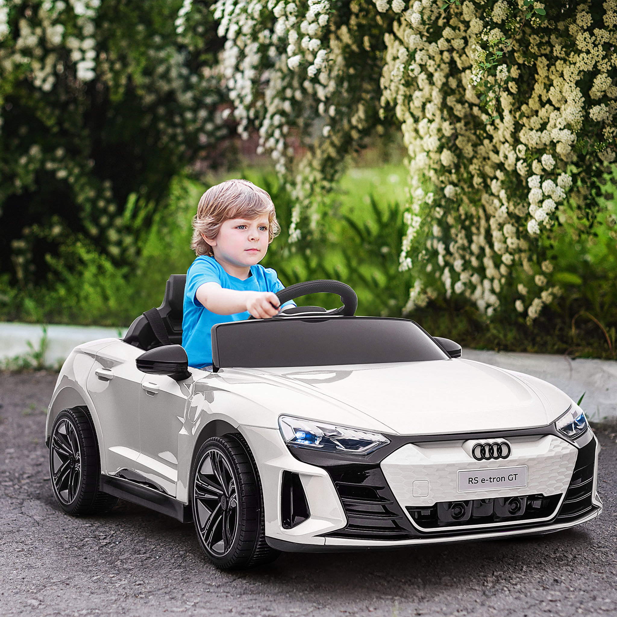 Voir la diapositive 2 : HOMCOM Véhicule électrique enfant Audi RS e-tron GT V. max. 5 Km/h télécommande effets sonores + lumineux blanc