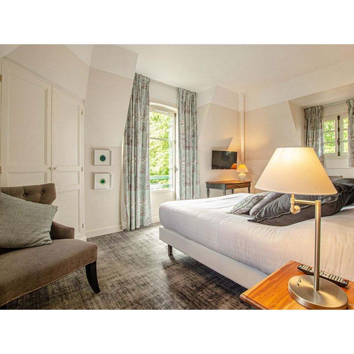 Smartbox 2 jours en hôtel 4* avec dîner gastronomique en restaurant primé, accès au spa et soin à 1h de Paris - Coffret Cadeau Séjour