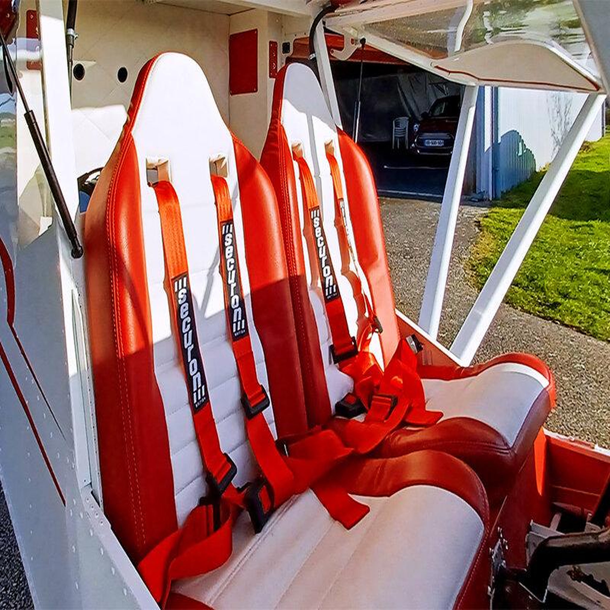 Voir la diapositive 4 : Smartbox Survol de 35 min du golfe du Morbihan en ULM - Coffret Cadeau Sport & Aventure