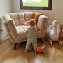 Voir la diapositive 6 : Rendez vous déco Fauteuil en velours vert foncé - Mona