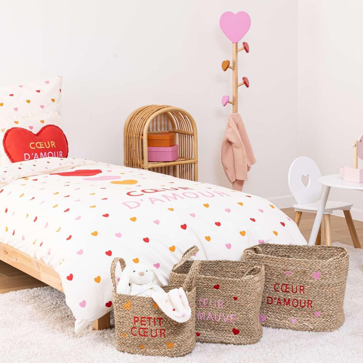 ATMOSPHERA Lot de 3 paniers en osier assortis motifs cœur - Beige