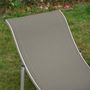 Voir la diapositive 6 : OUTSUNNY Lot de 2 bains de soleil pliables design contemporain - lot de 2 transats ergonomiques - alu. textilène gris clair