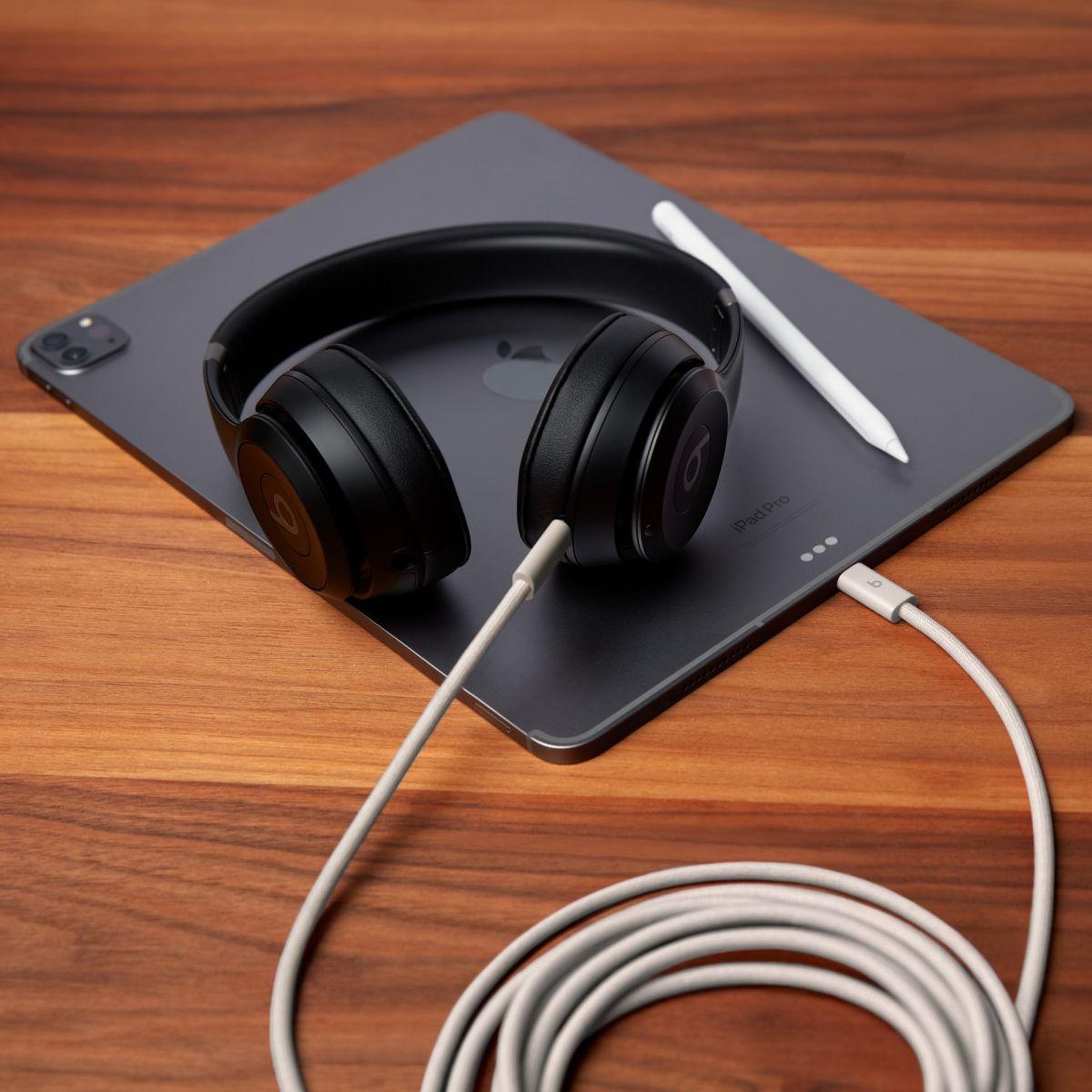 Voir la diapositive 3 : BEATS Câble usb c vers usb-c 240w 3m tressé gris éclair